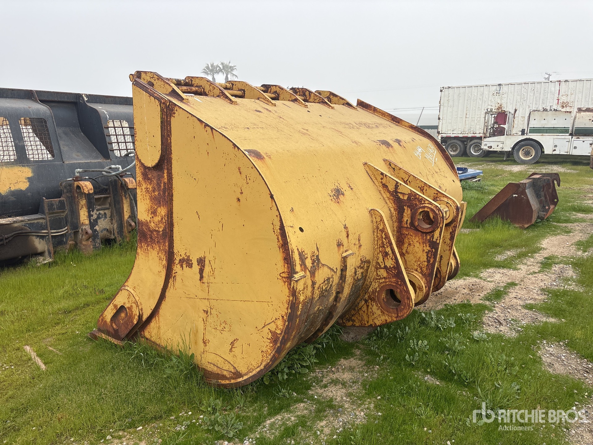 General Appearance with Imagen: esquina trasera izquierda