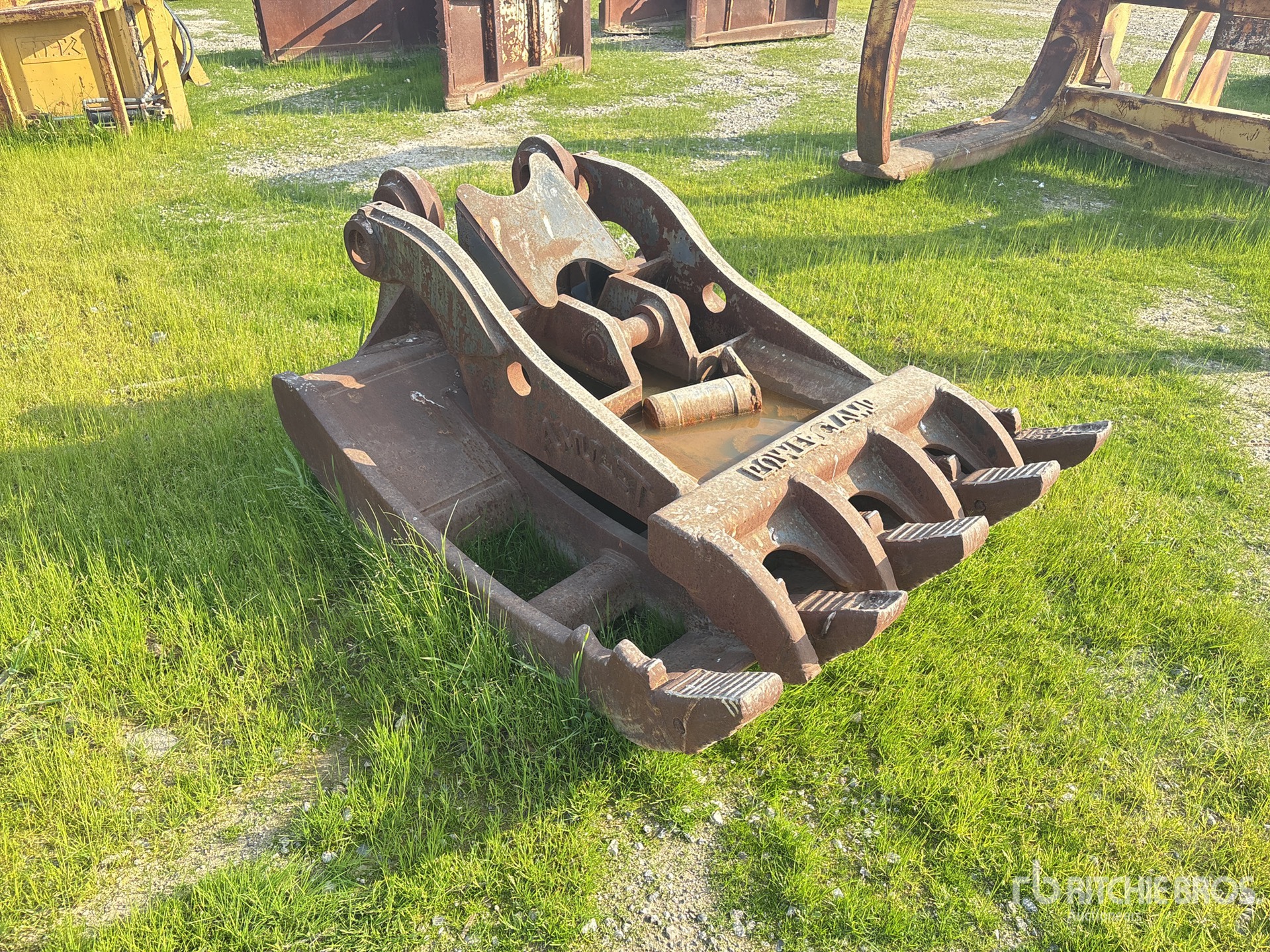 General Appearance with Imagen: esquina trasera izquierda