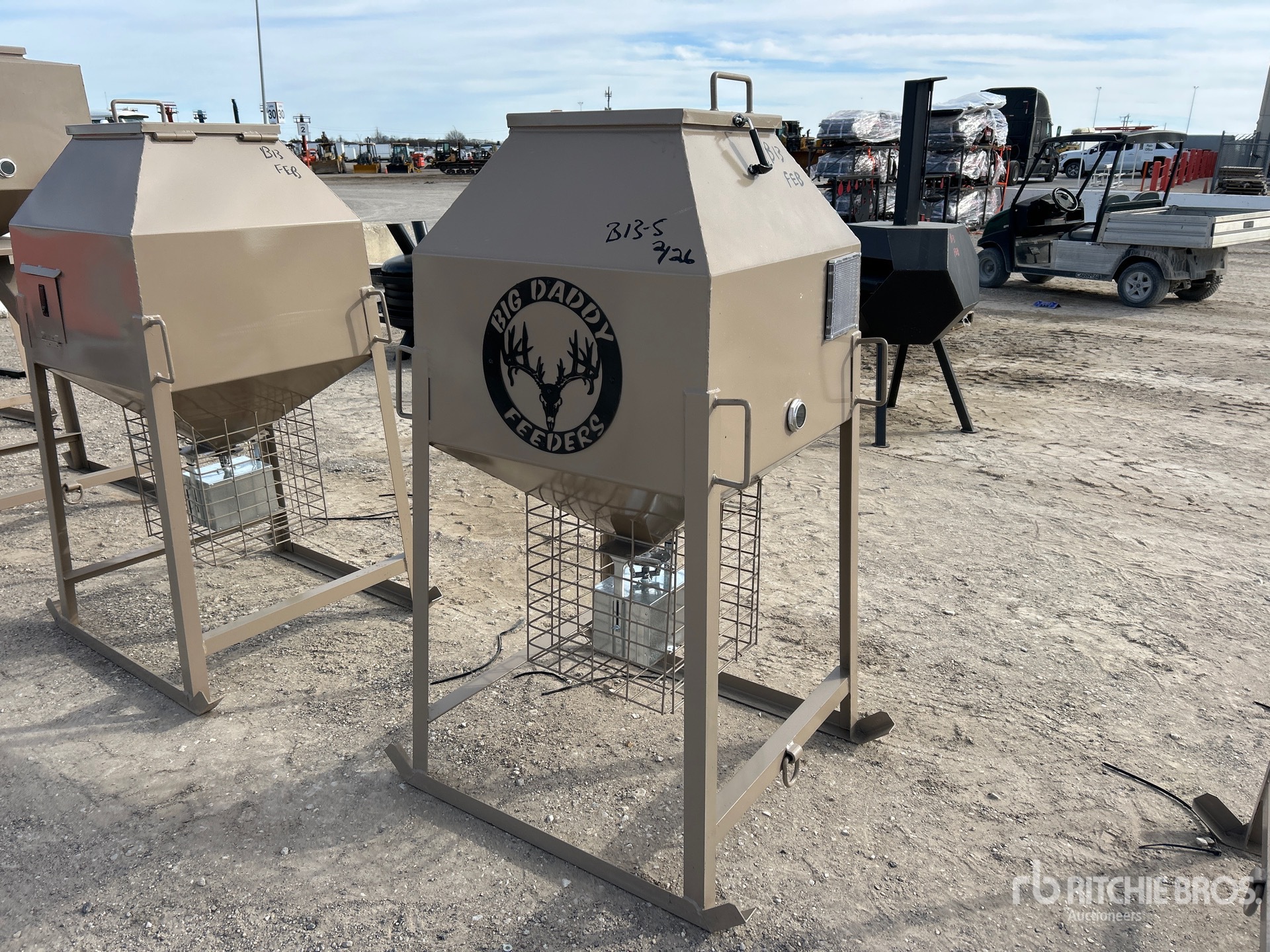 General Appearance with Picture, Left Front Corner