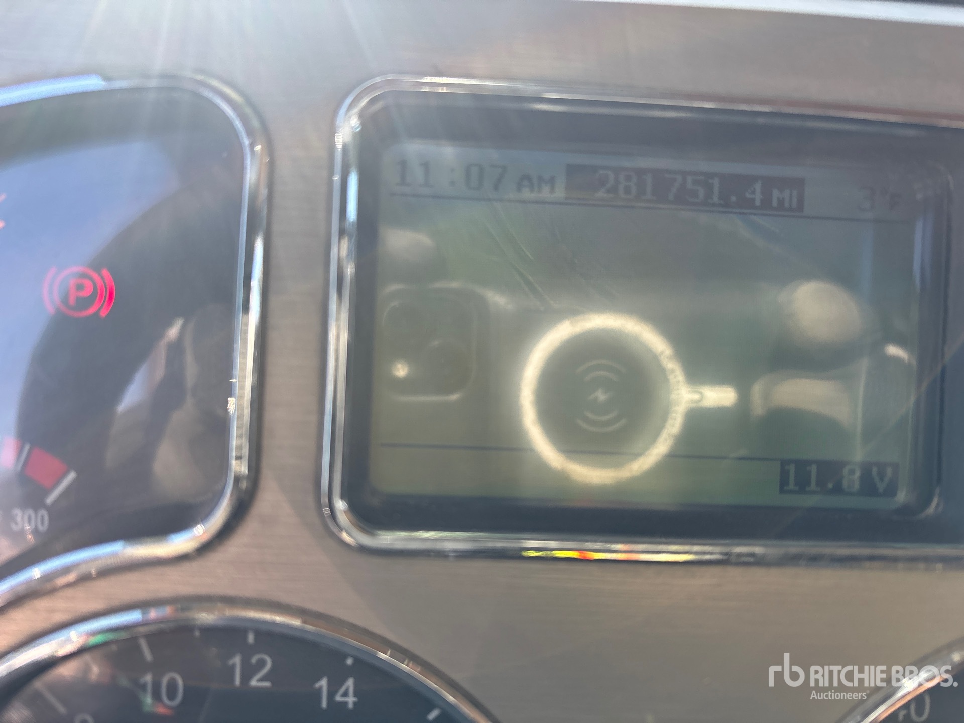 General Appearance with Hour Meter / Odometer
