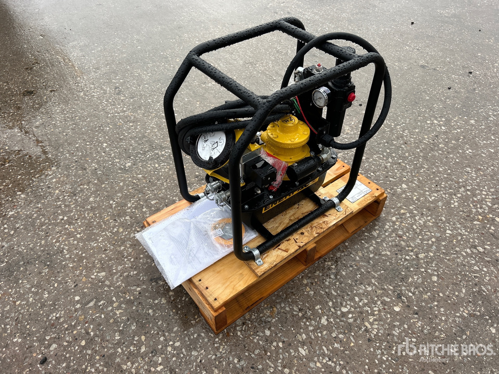 Aspect général with Image, coin arrière gauche