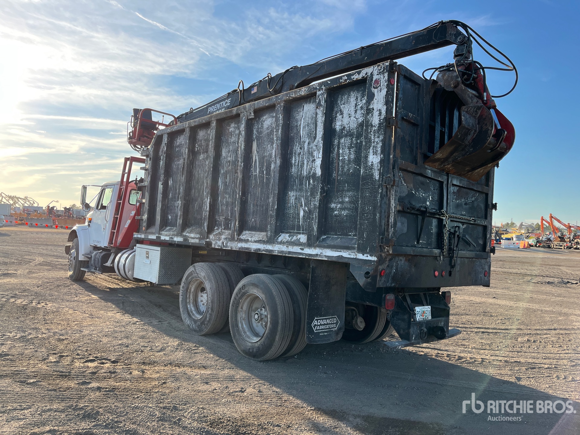 General Appearance with Bild, Ecke hinten links