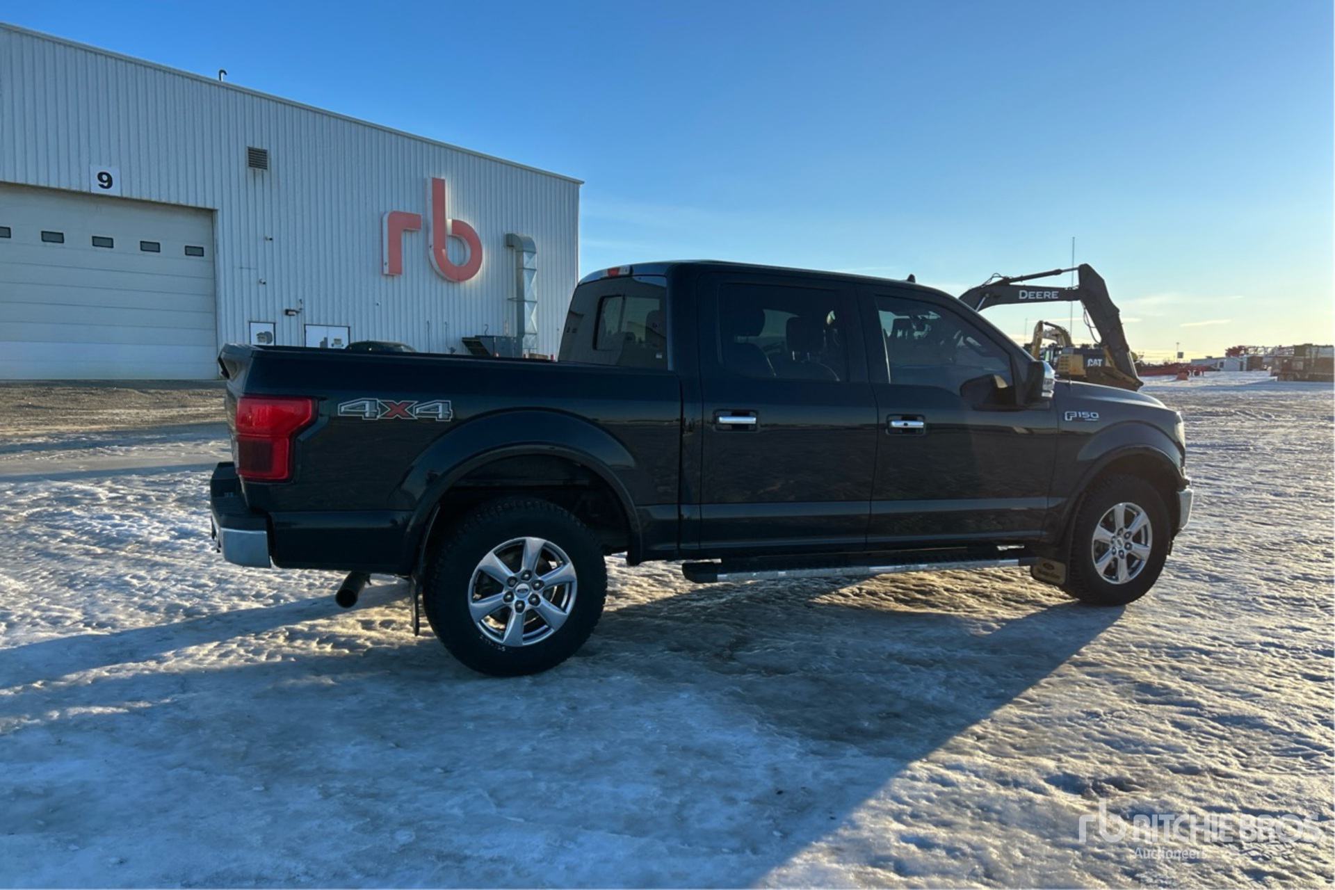 General Appearance with Imagen: esquina trasera derecha