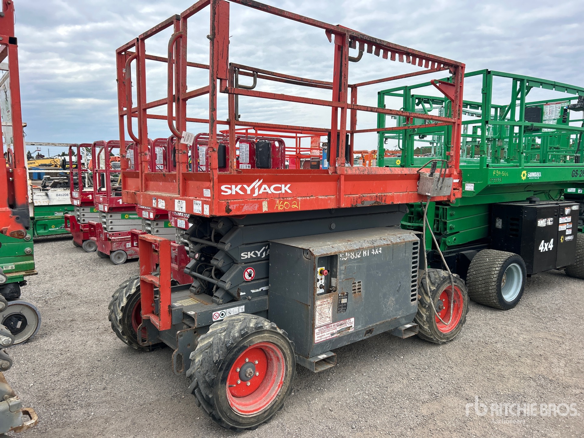 General Appearance with Picture, Right Rear Corner