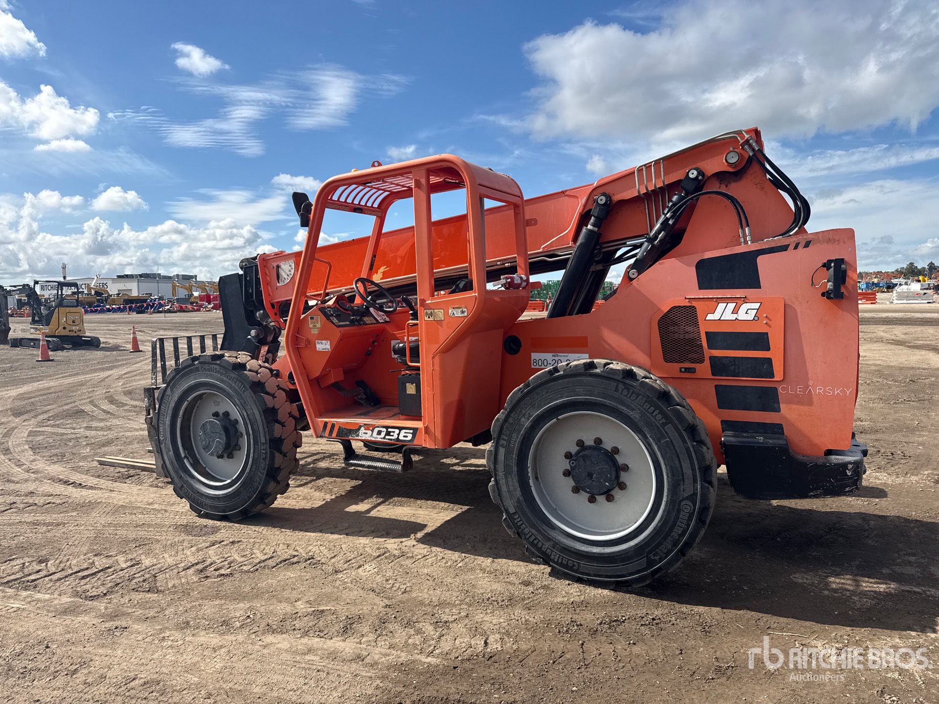 General Appearance with Zdjęcie, lewy dolny róg