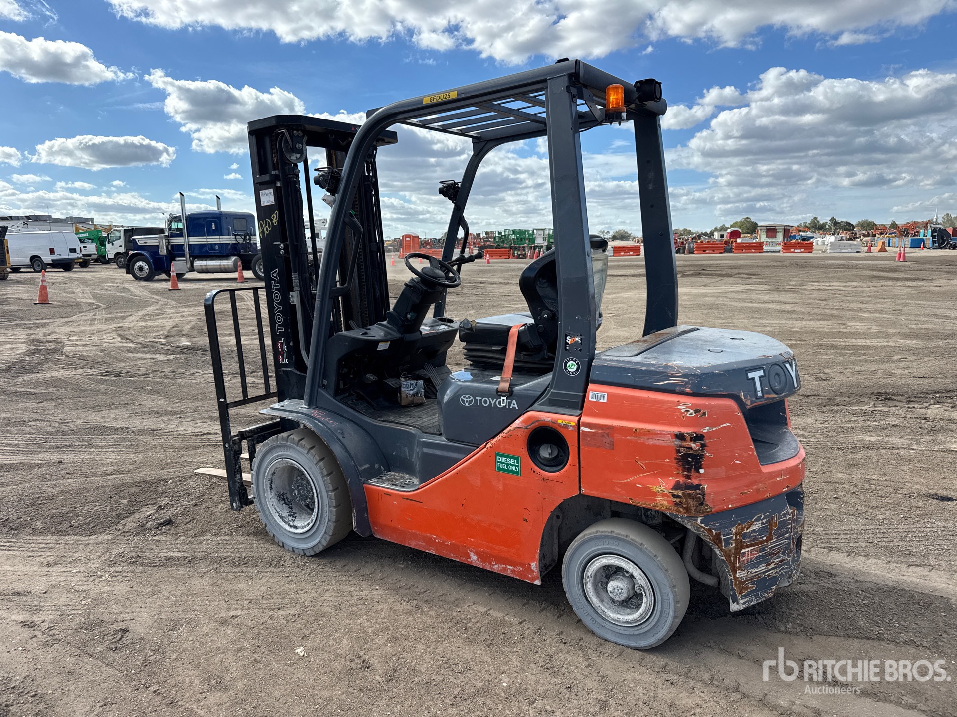 Aspect général with Image, coin arrière gauche