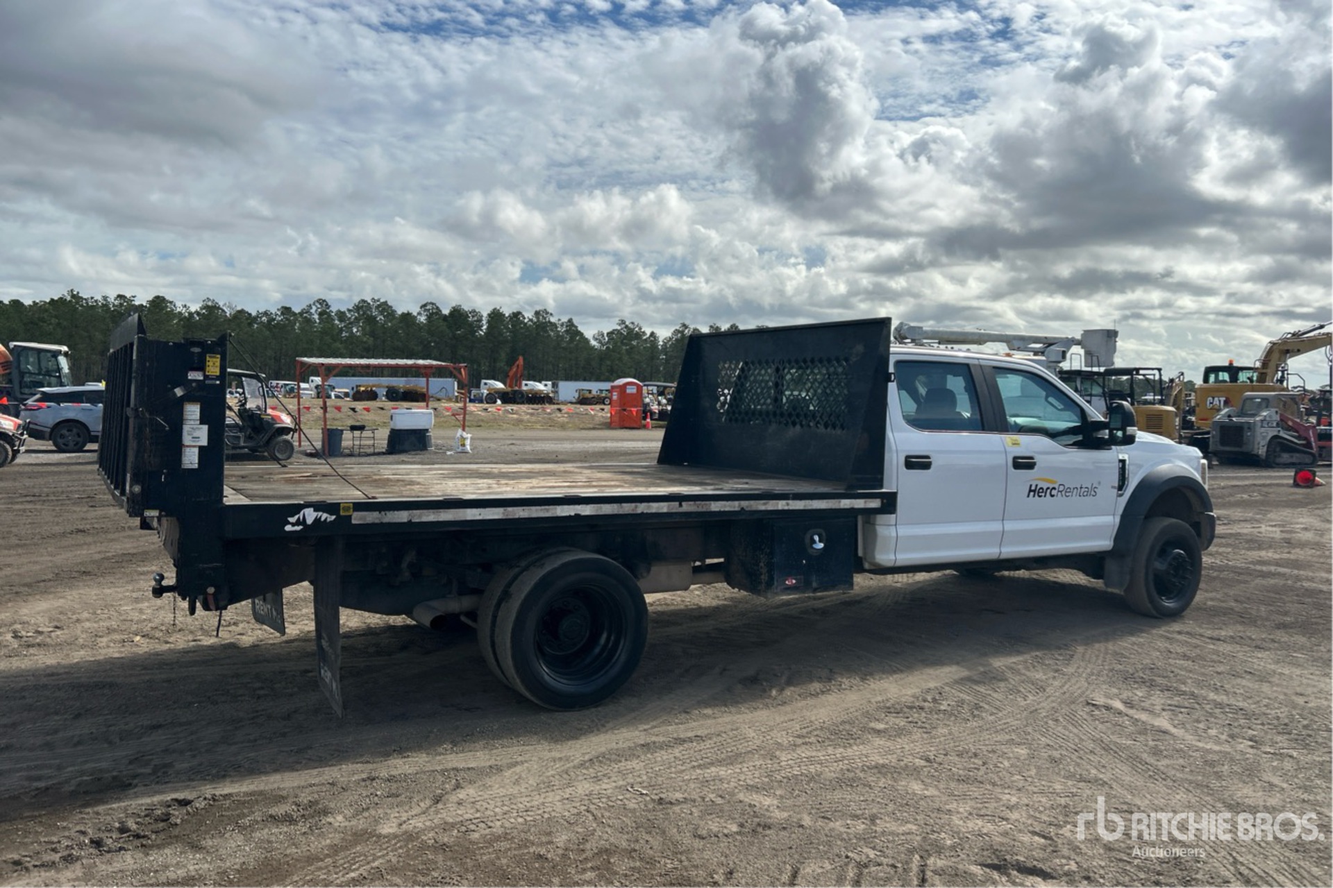 General Appearance with Imagen: esquina trasera derecha