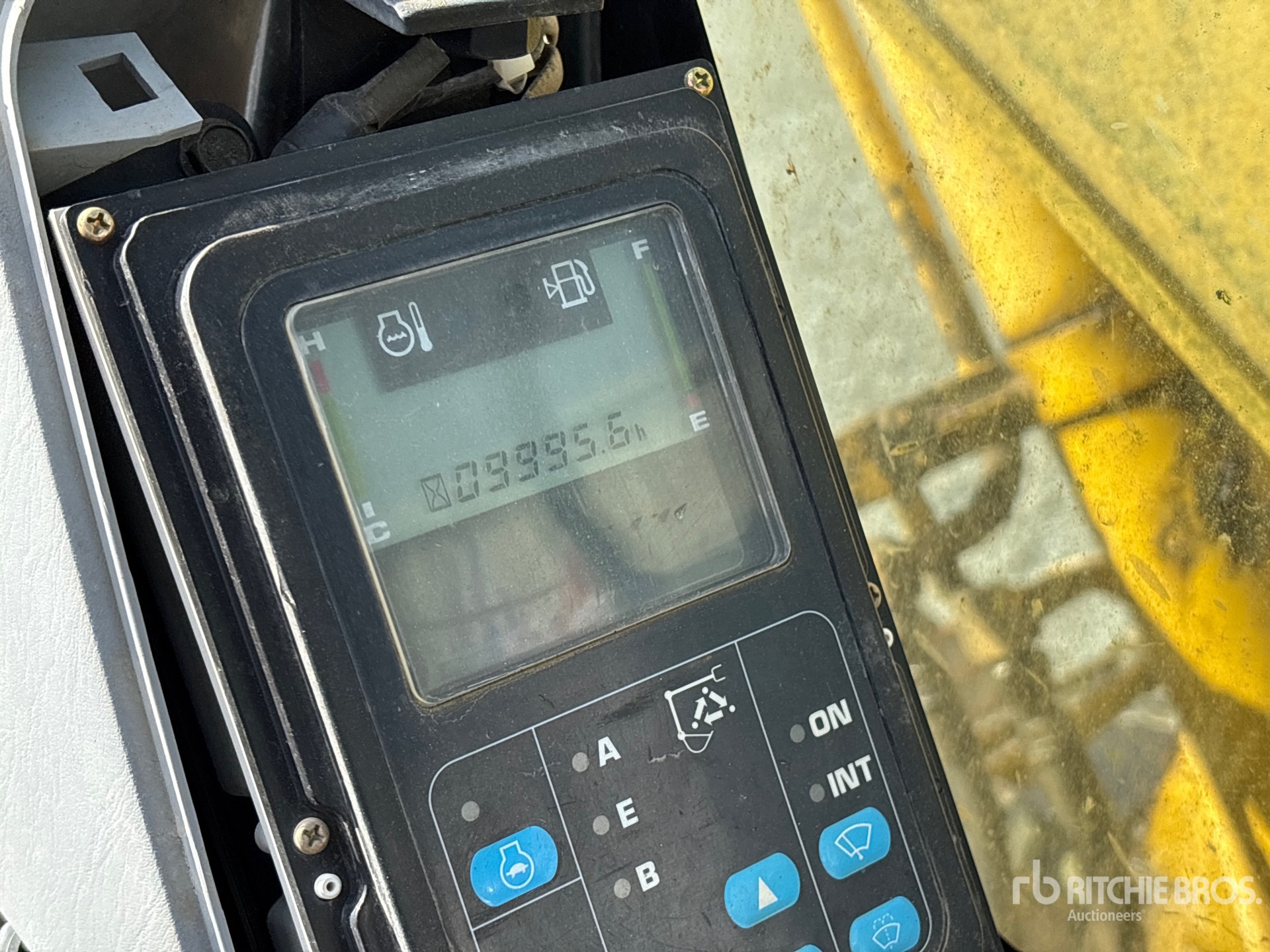 General Appearance with Hour Meter / Odometer