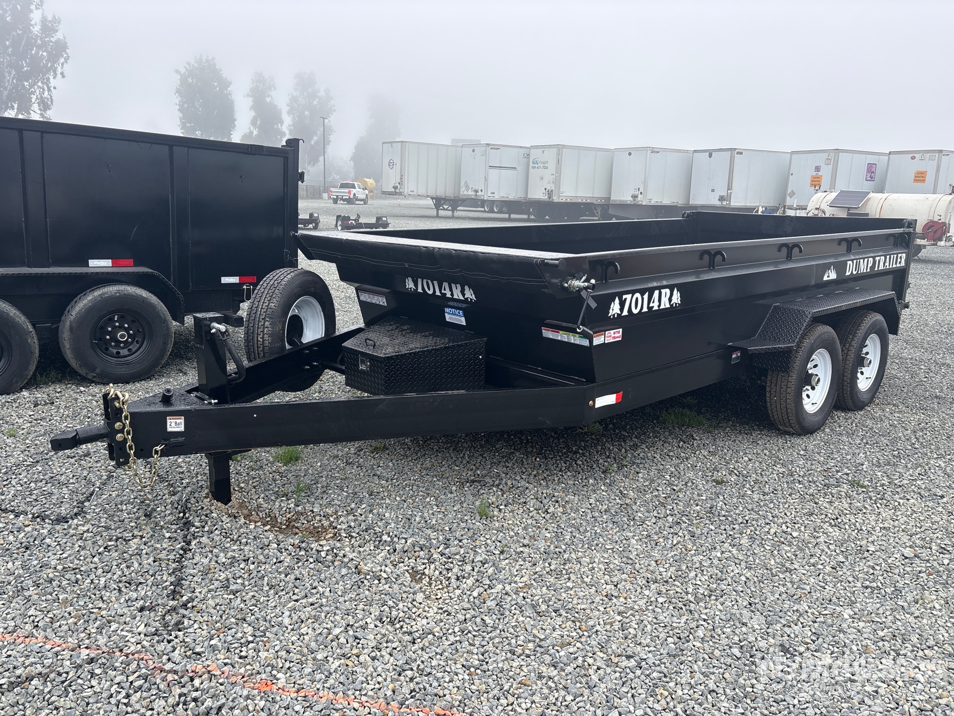 General Appearance with Bild, Ecke vorne links