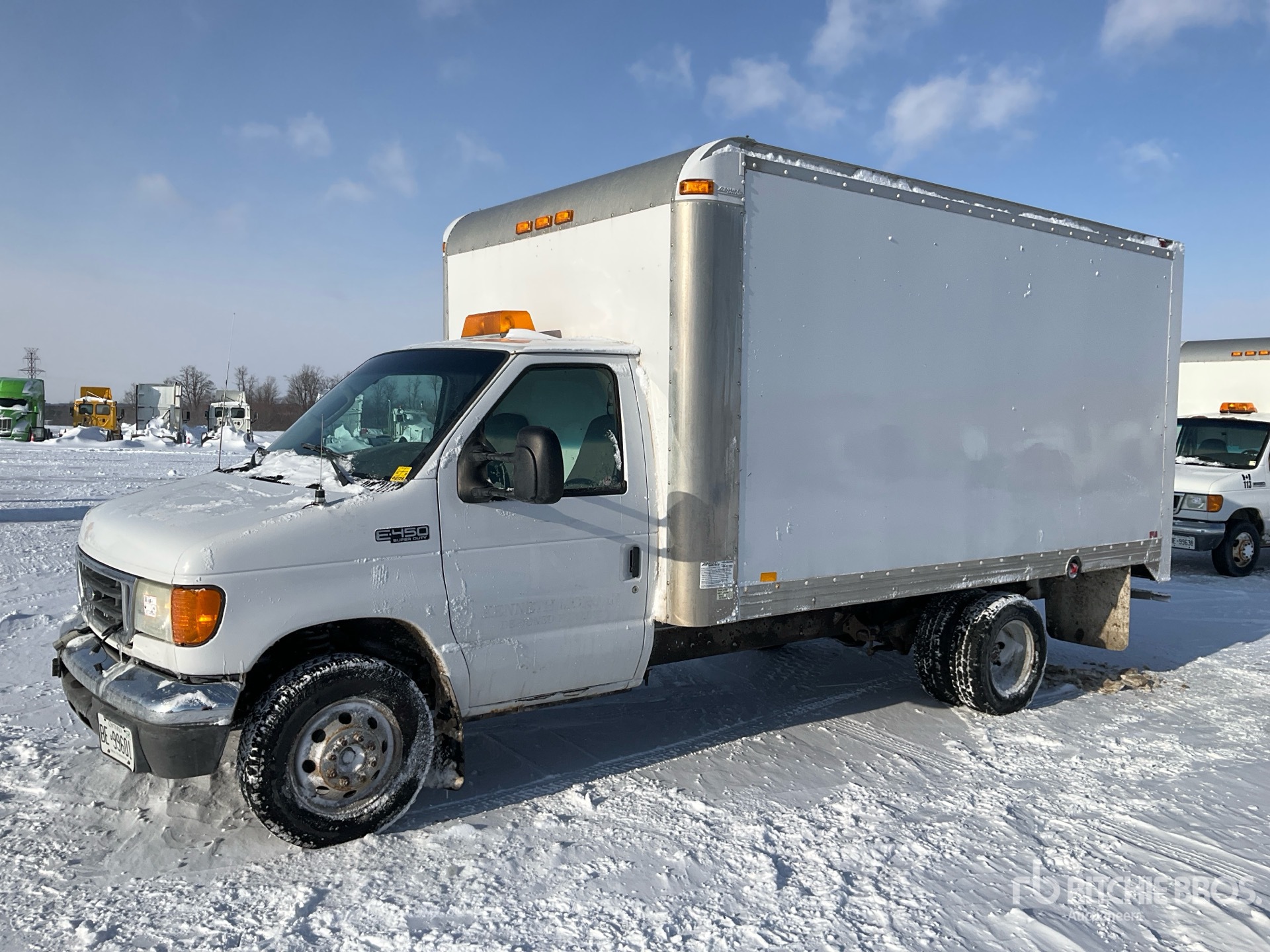 General Appearance with Imagen: esquina delantera izquierda