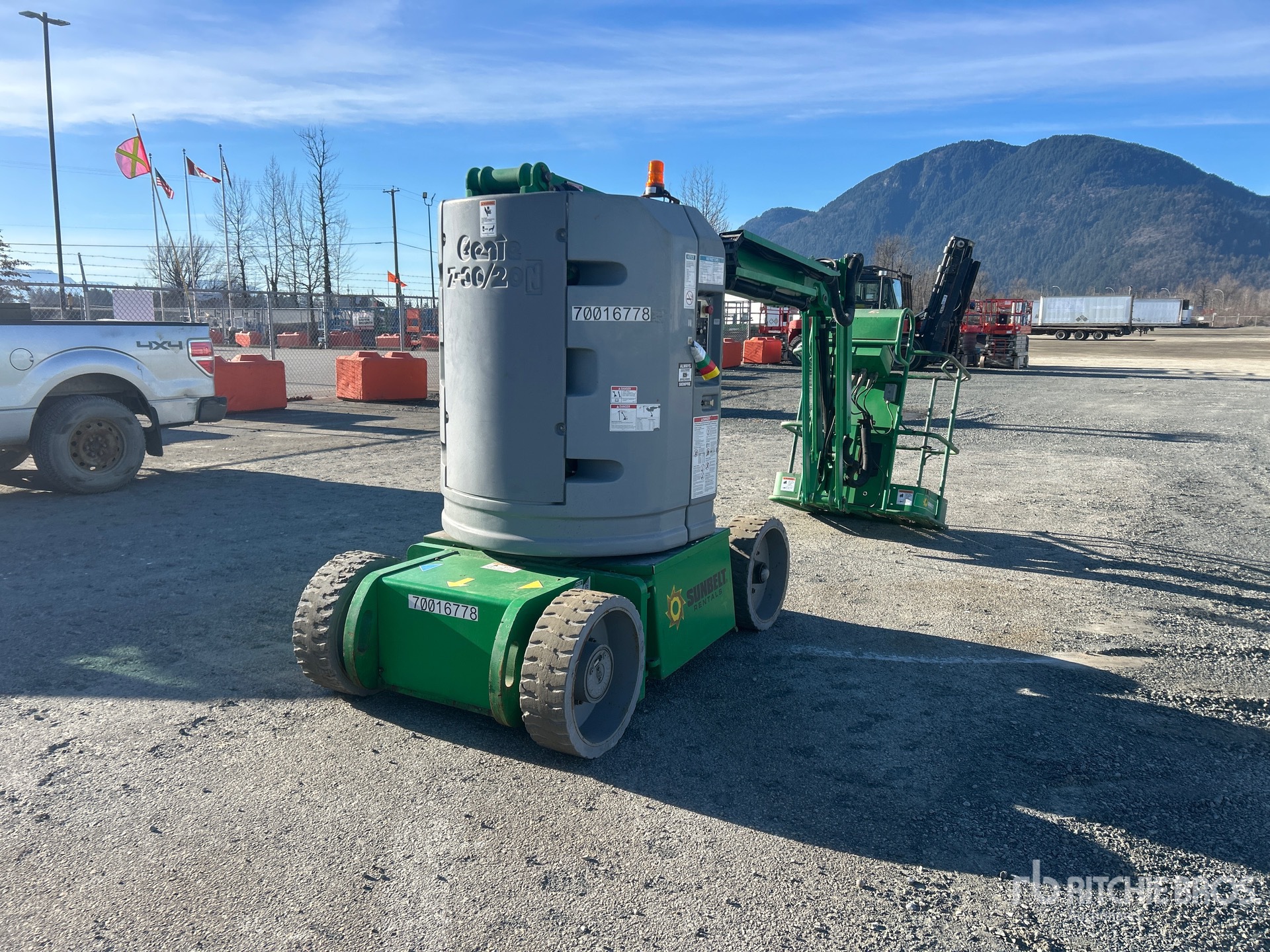 General Appearance with Bild, Ecke hinten rechts