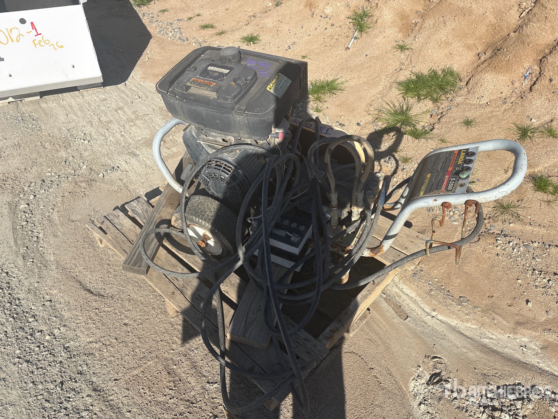 General Appearance with Foto, angolo anteriore sinistro