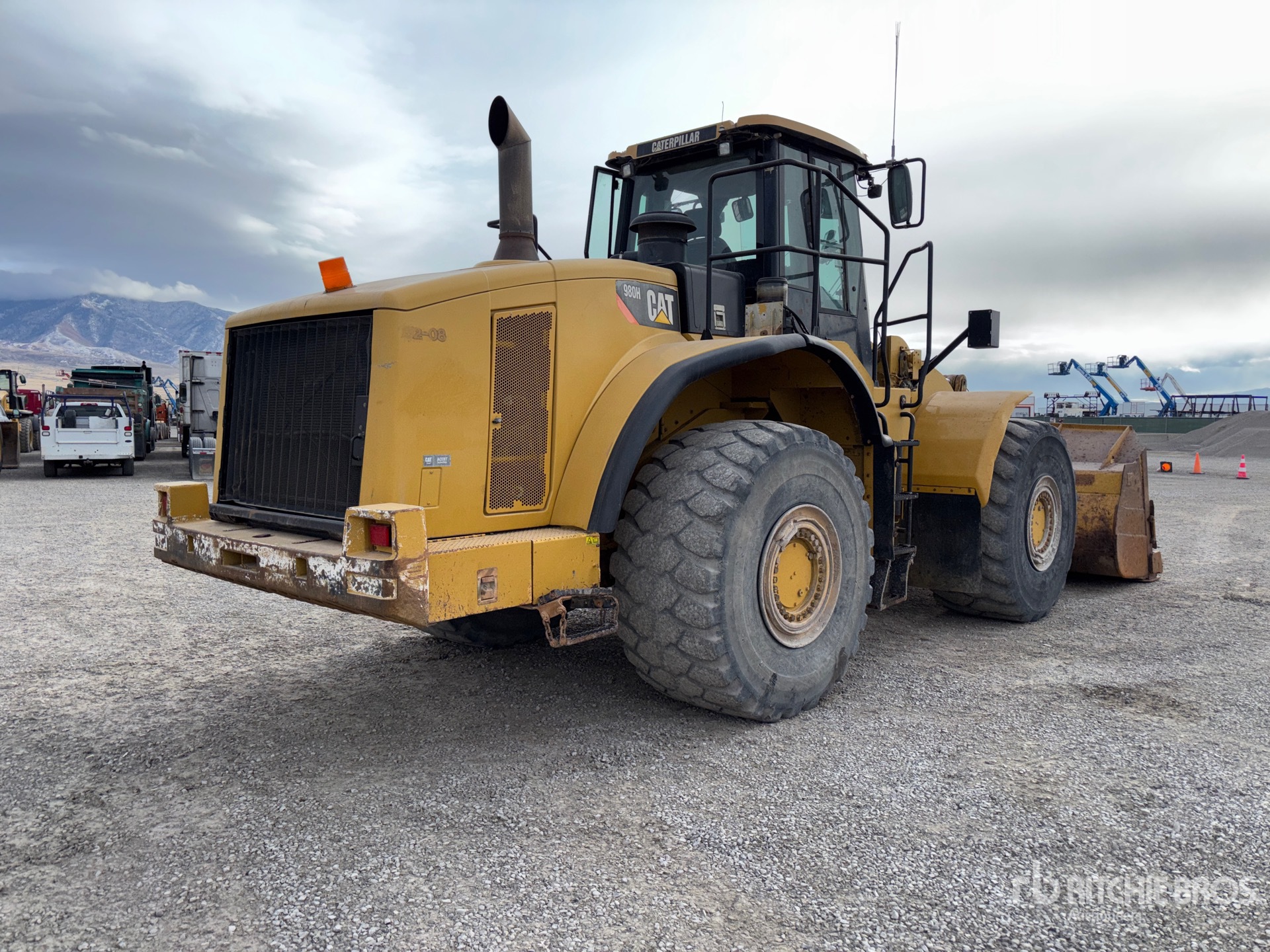 Aspect général with Image, coin arrière droit