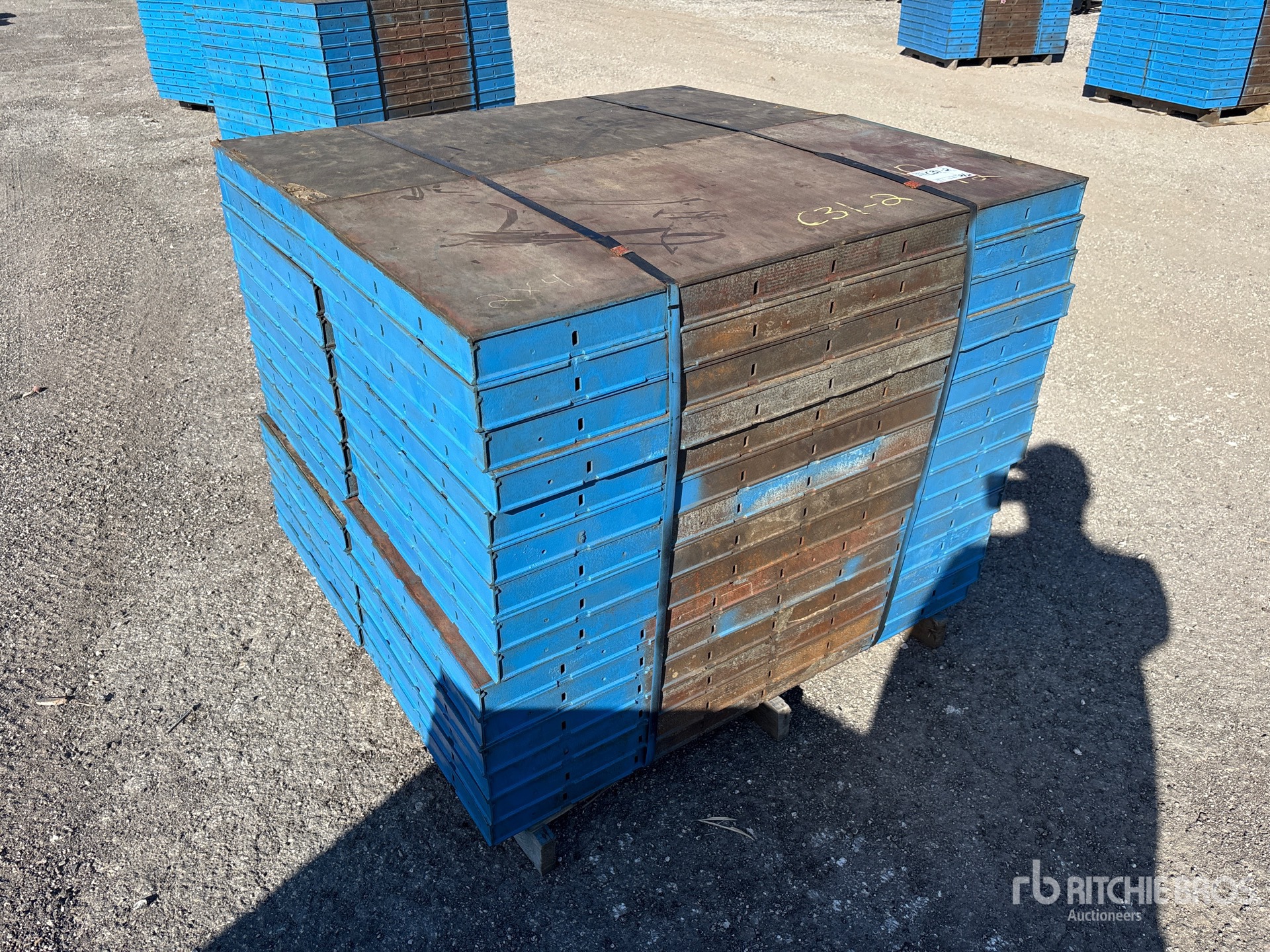 General Appearance with Bild, Ecke hinten links