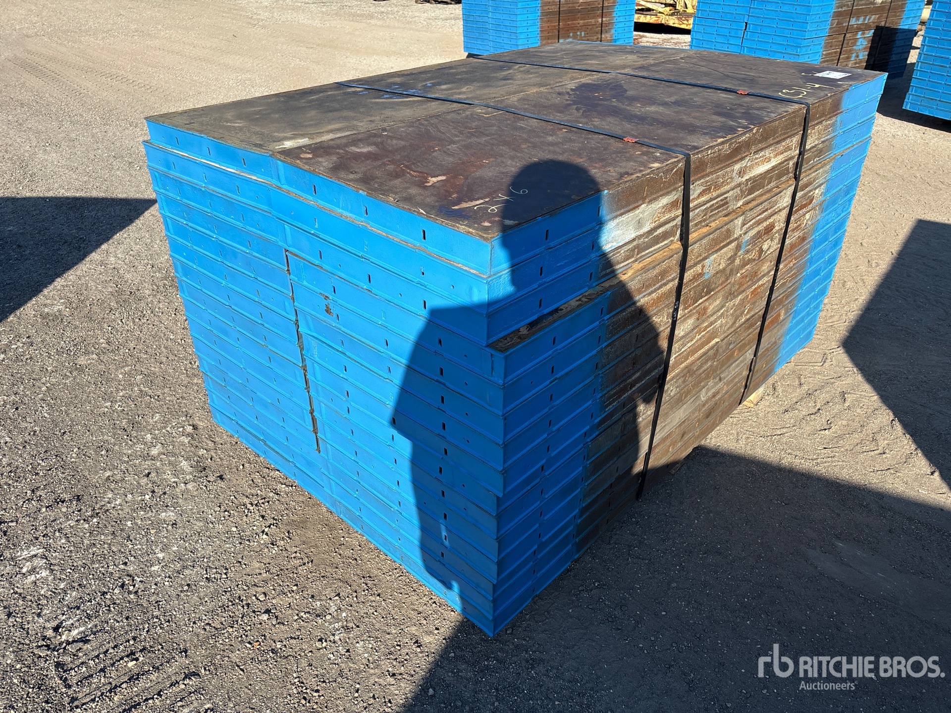 General Appearance with Bild, Ecke vorne rechts