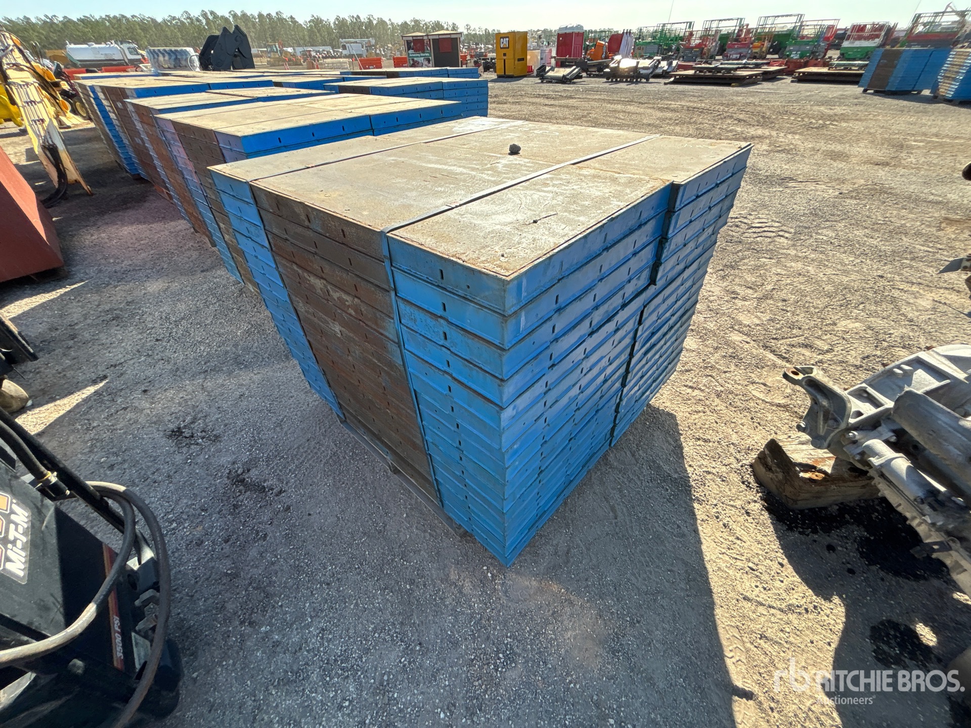 General Appearance with Bild, Ecke hinten rechts