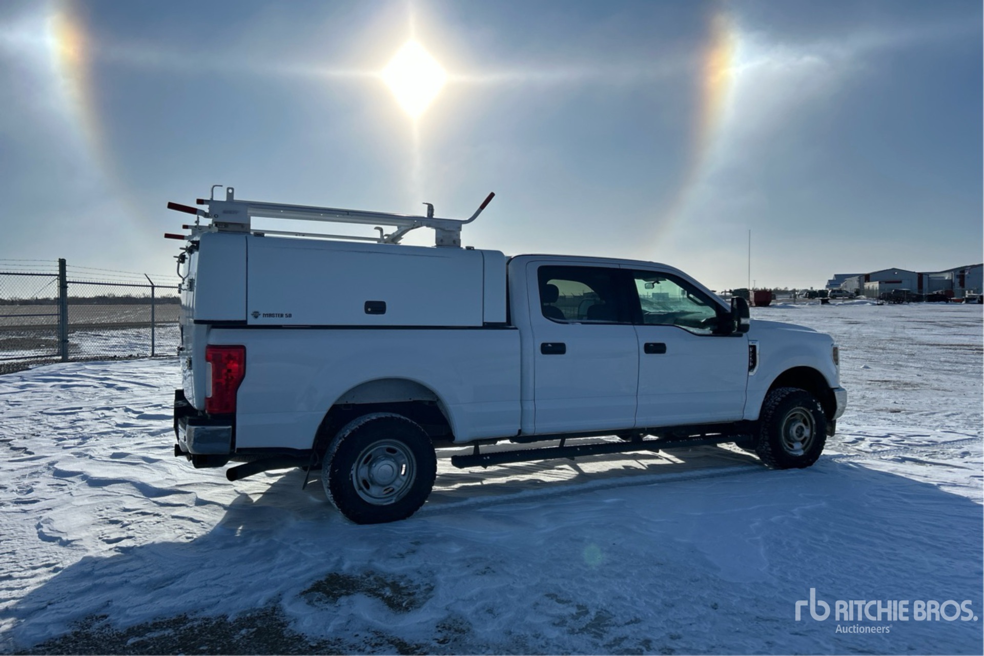 General Appearance with Bild, Ecke hinten rechts