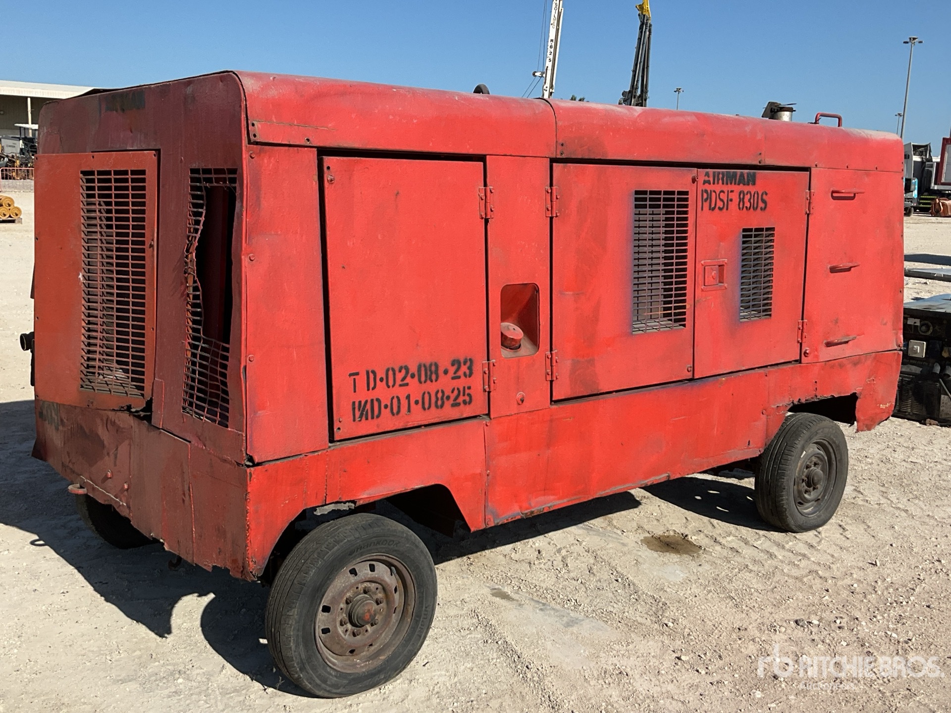 General Appearance with Bild, Ecke hinten rechts