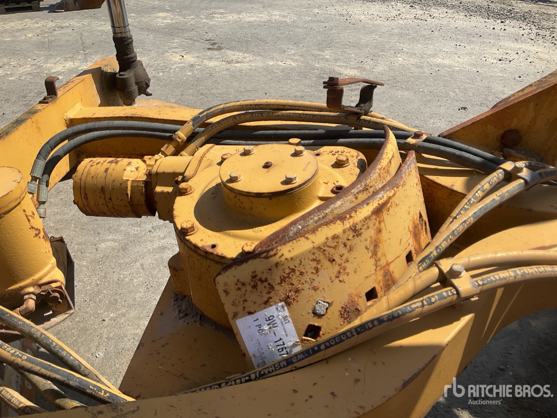 2000 Caterpillar 143H