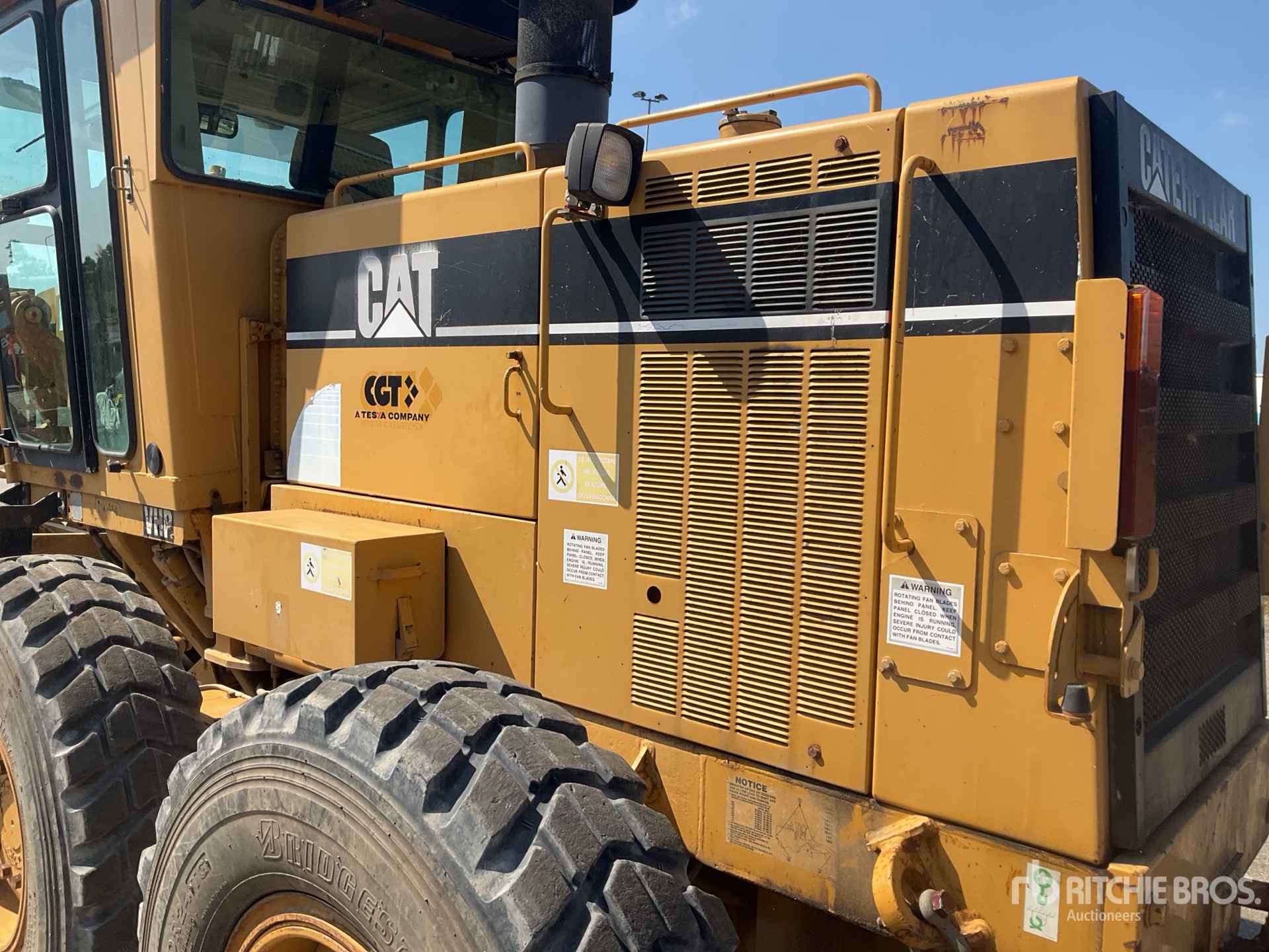 2000 Caterpillar 143H