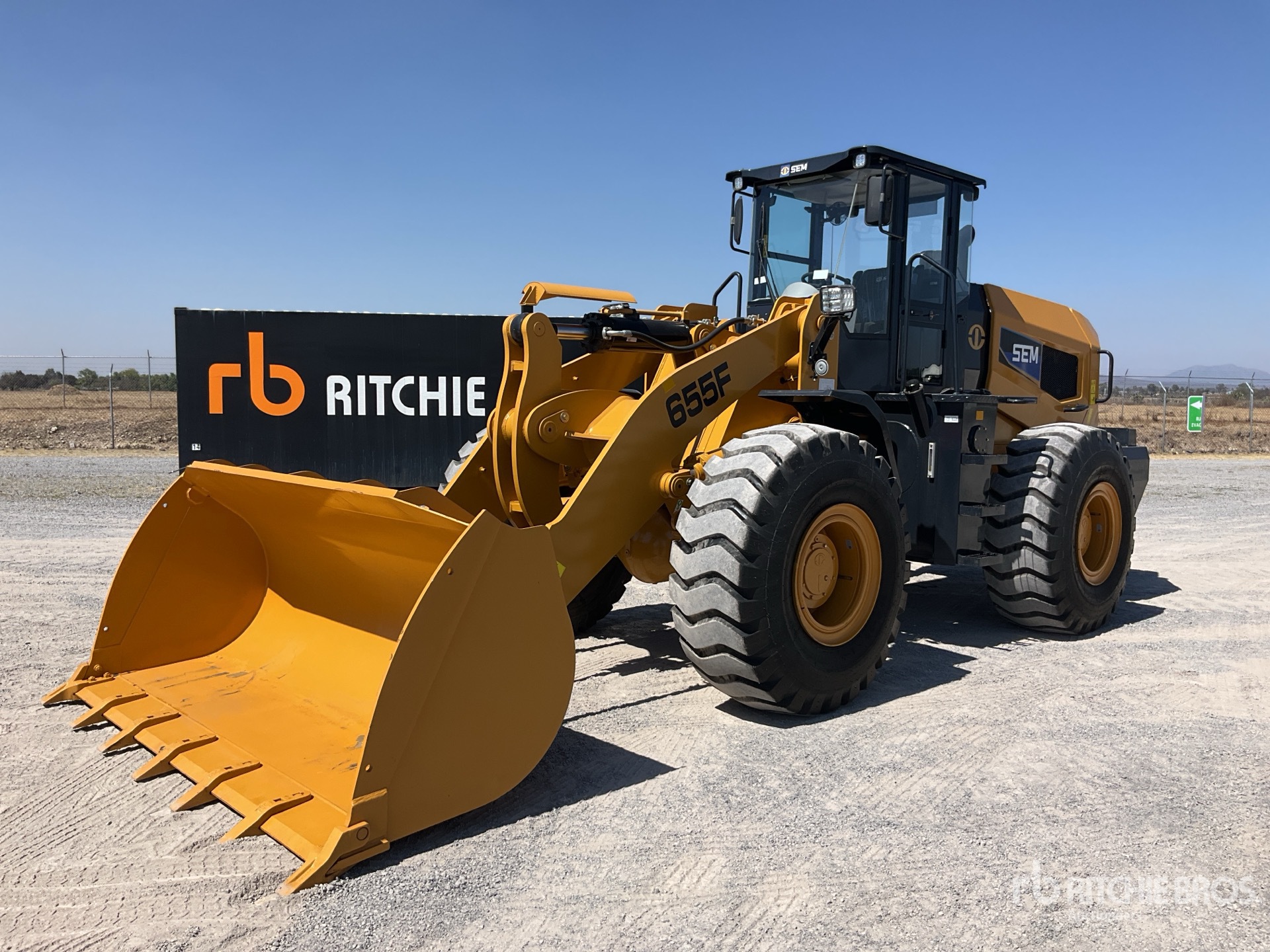 General Appearance with Picture, Left Front Corner