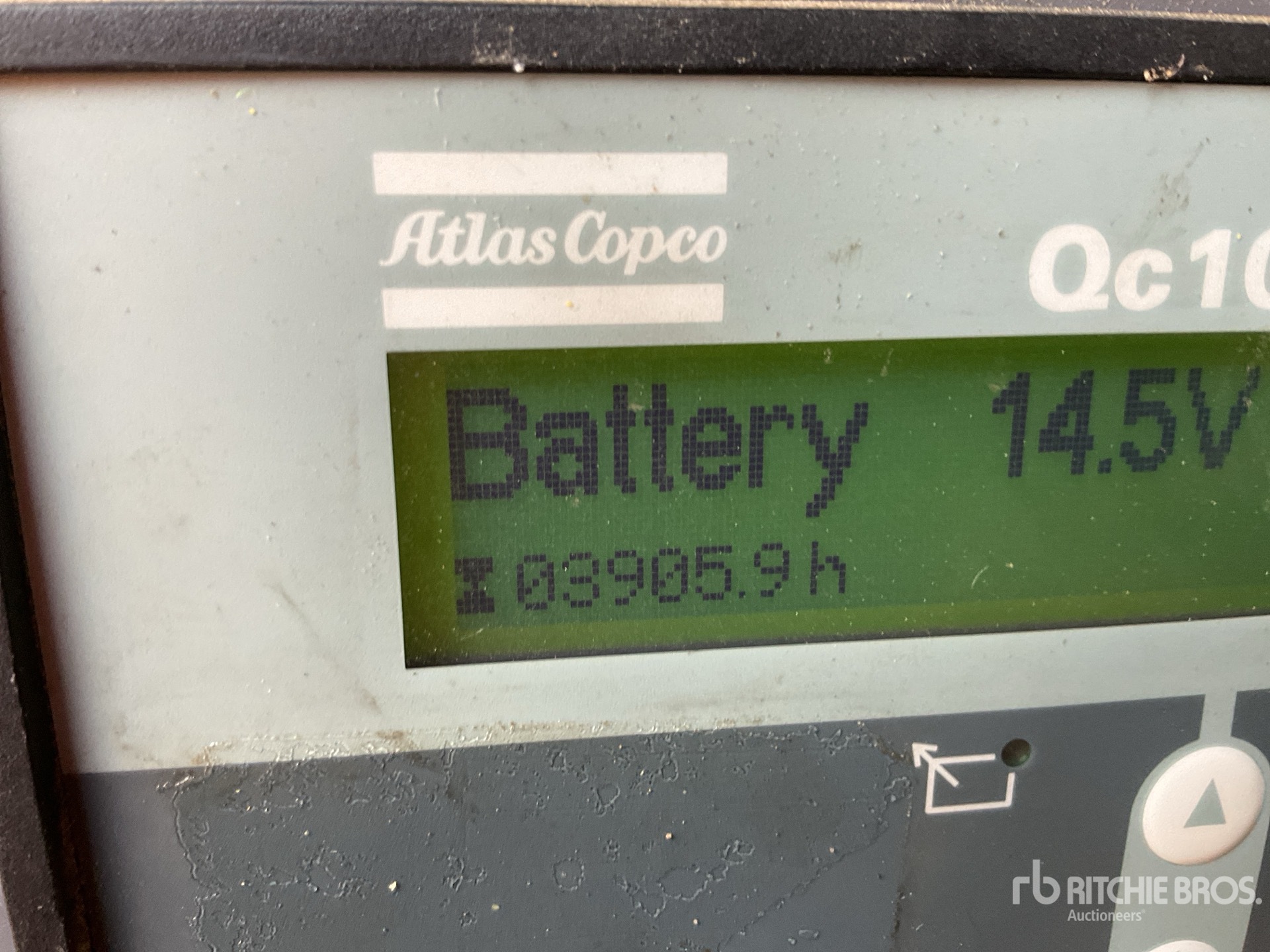 General Appearance with Hour Meter / Odometer