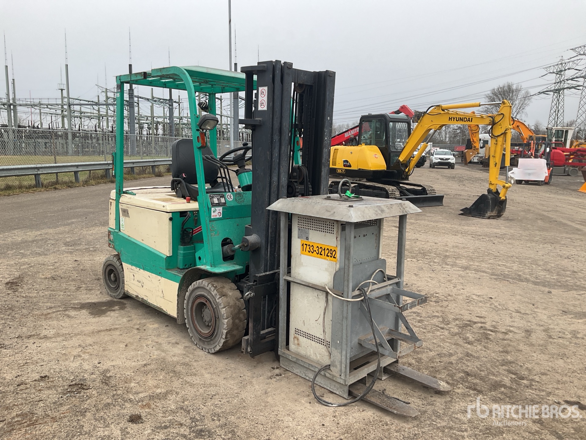 General Appearance with Picture, Right Front Corner