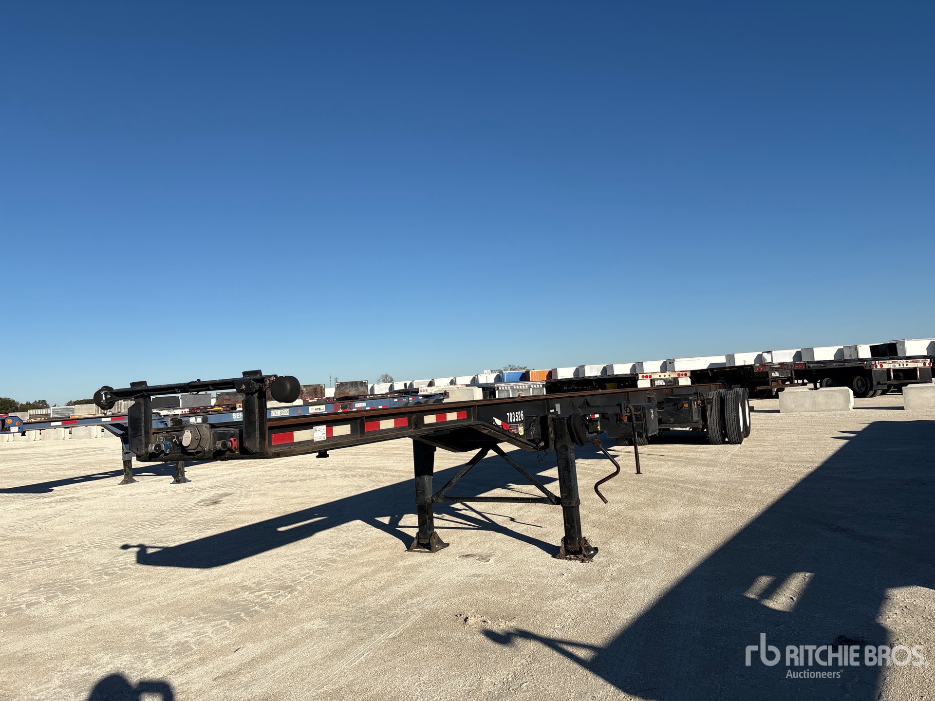 Aspect général with Image, coin avant gauche