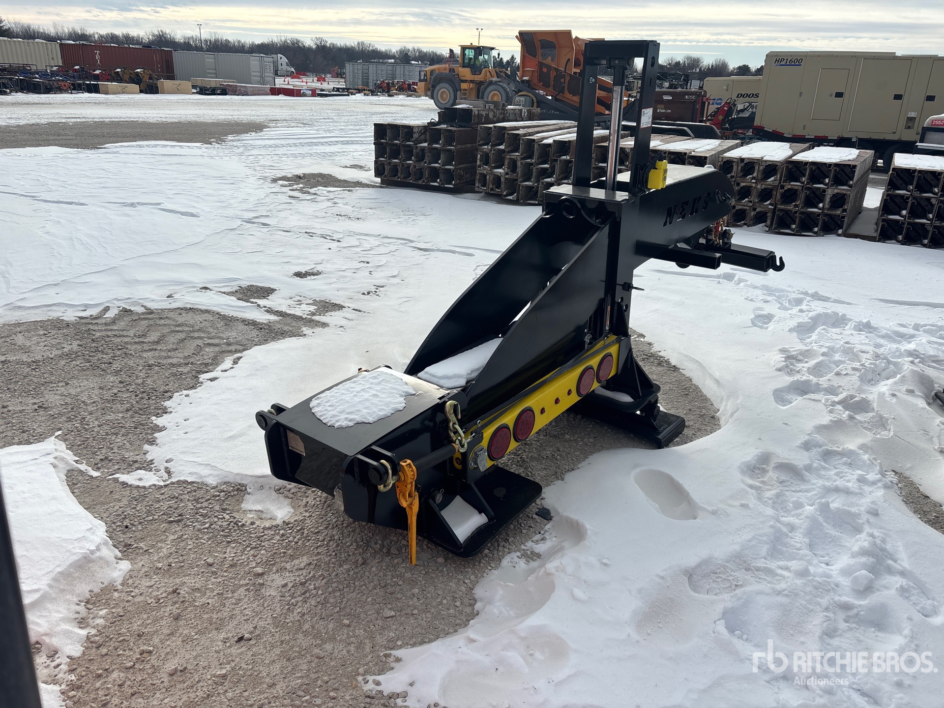 General Appearance with Foto, angolo anteriore sinistro