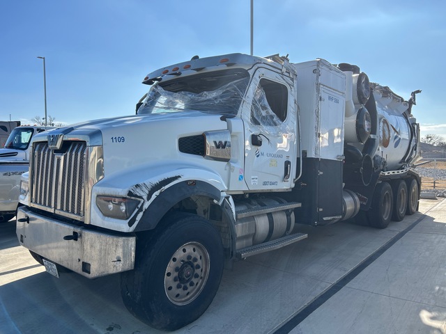 2023 Foremost Stettler on 2024 Western Star 49X 8x6 Combination Wash/ Vacuum Tanker Truck (Inoperable)