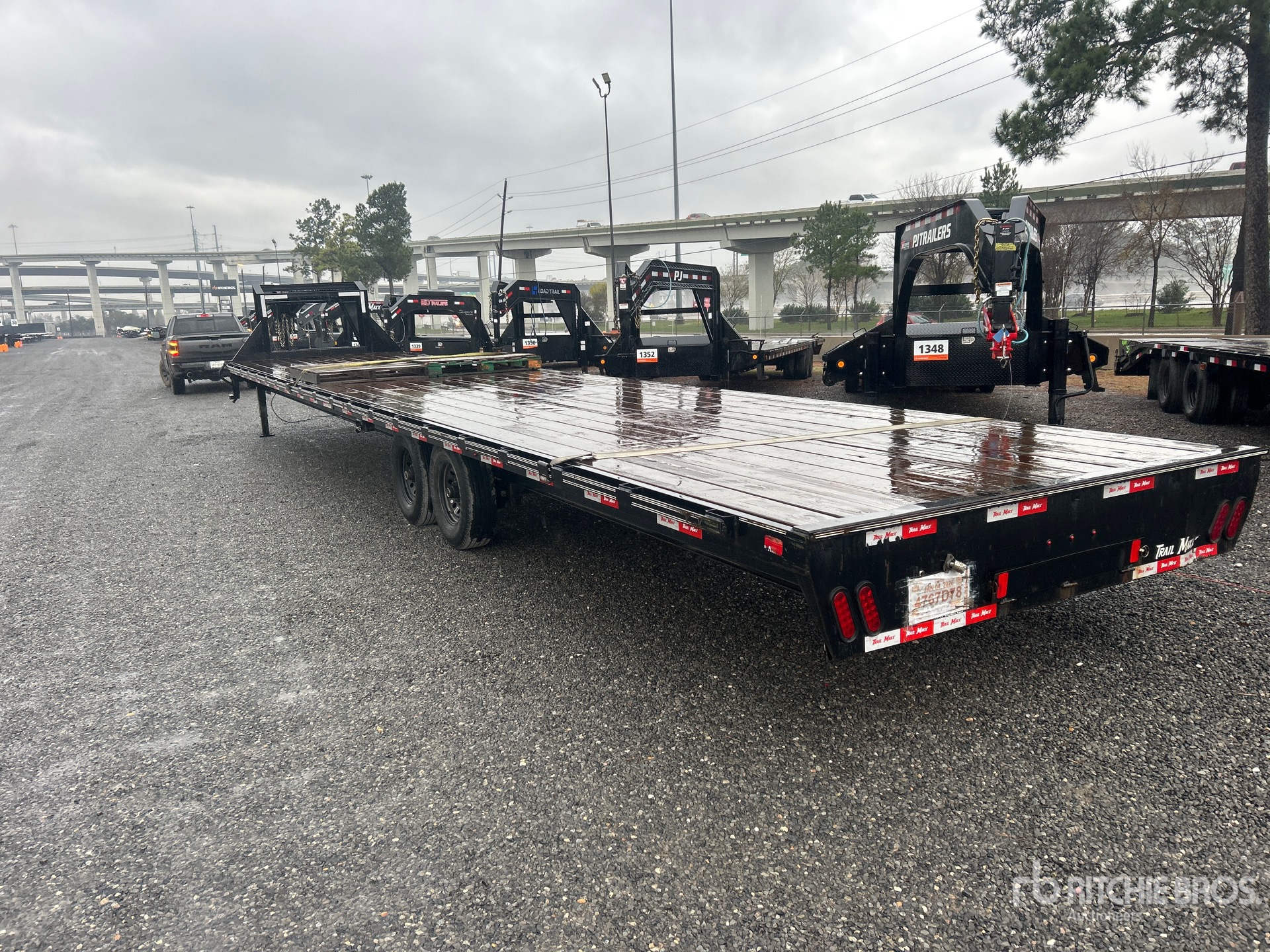 General Appearance with Zdjęcie, lewy dolny róg