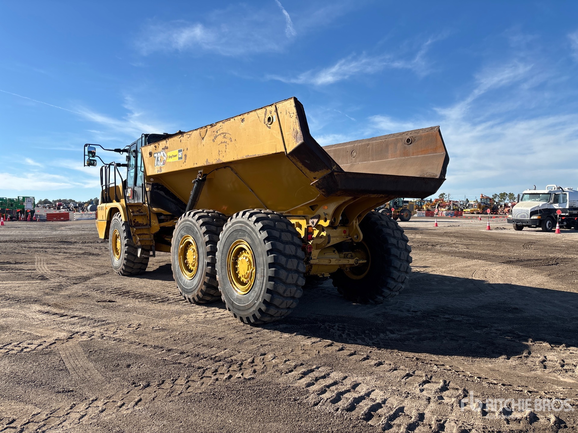 General Appearance with Bild, Ecke hinten links