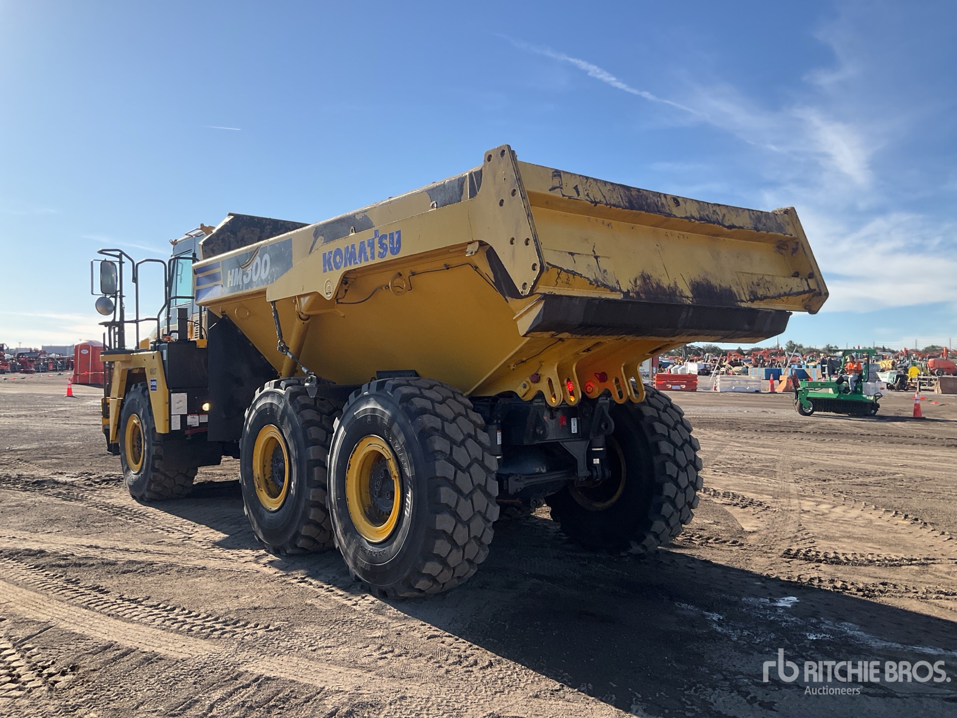 General Appearance with Bild, Ecke hinten links