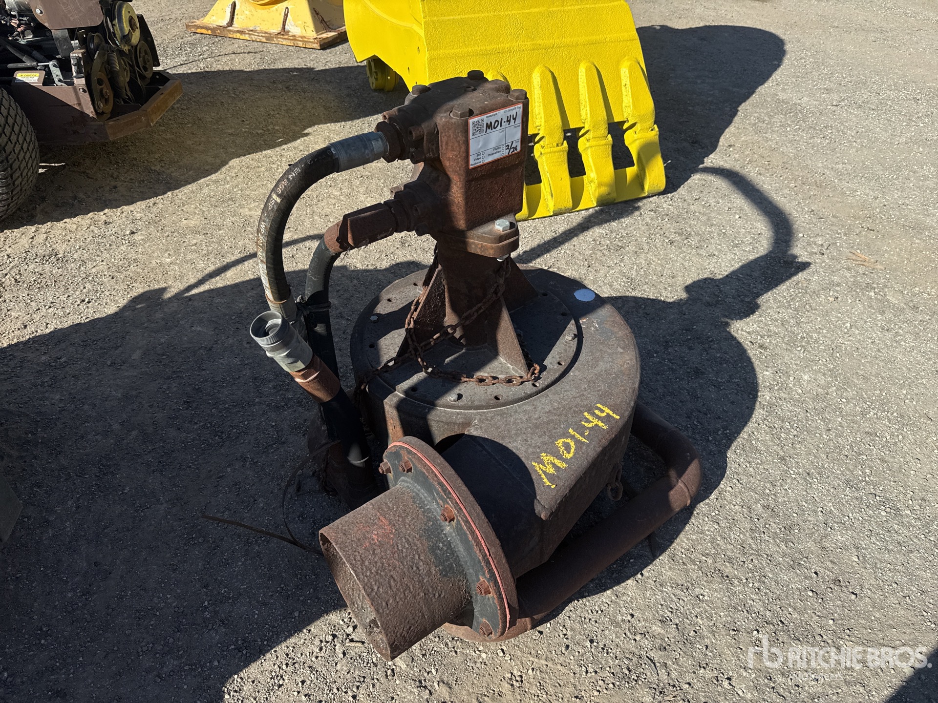 General Appearance with Bild, Ecke vorne rechts