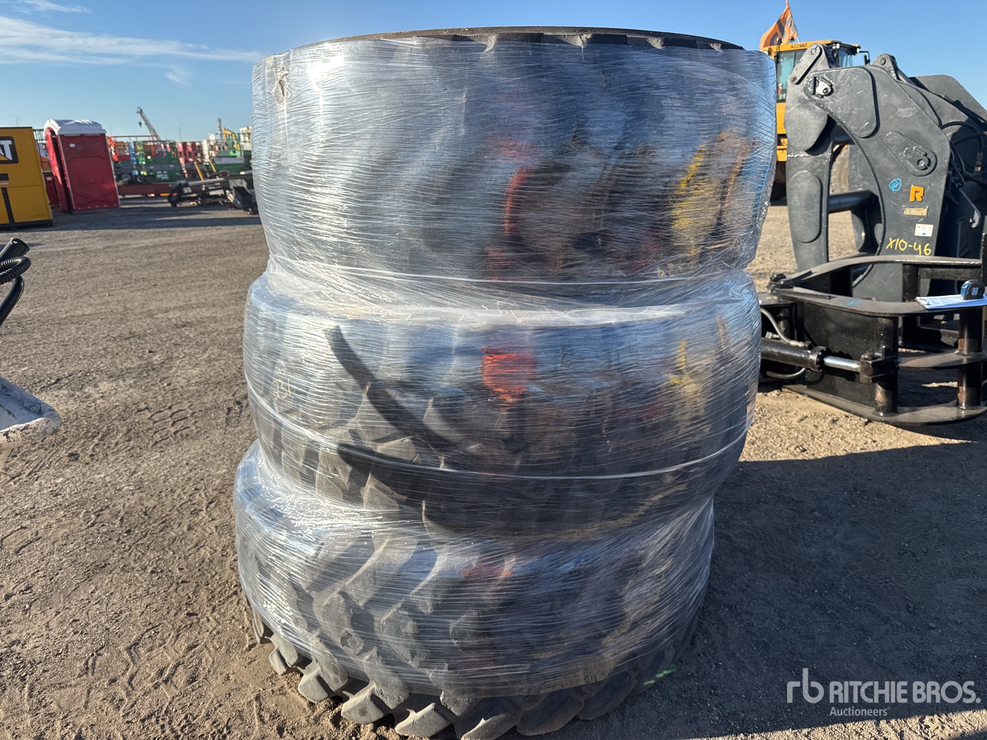 General Appearance with Bild, Ecke vorne rechts