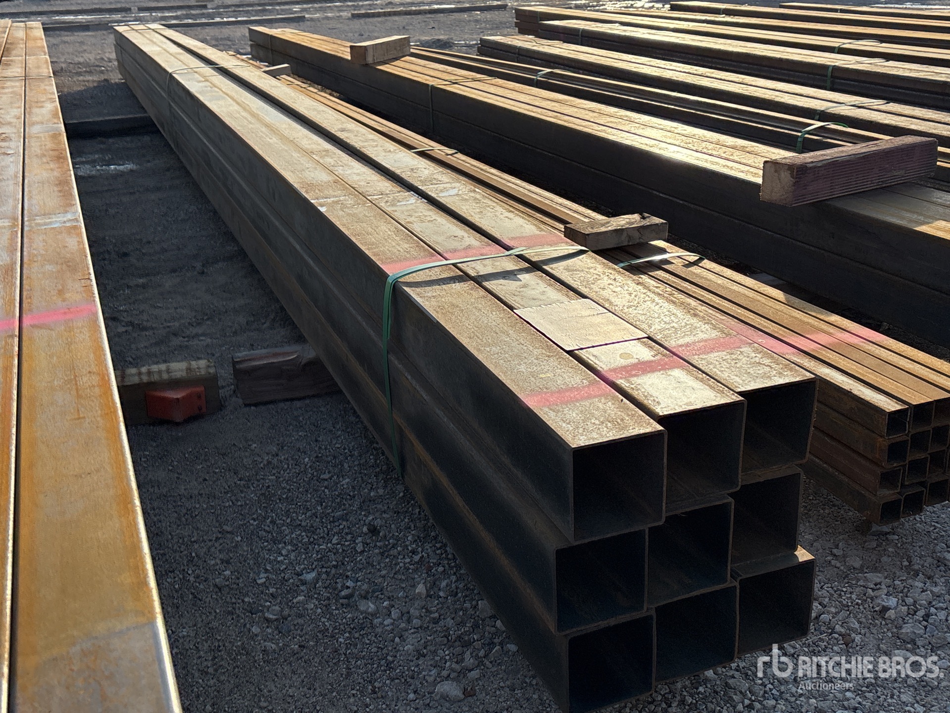 General Appearance with Foto, angolo anteriore sinistro