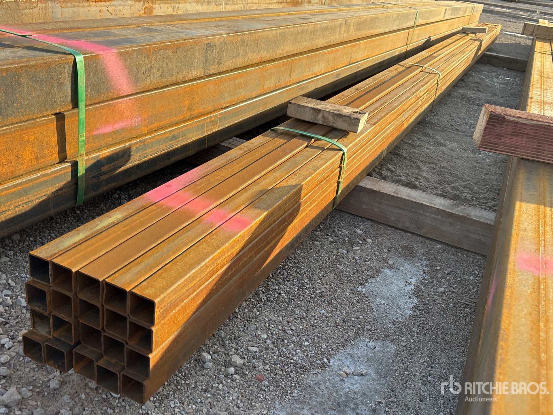 General Appearance with Foto, angolo anteriore destro