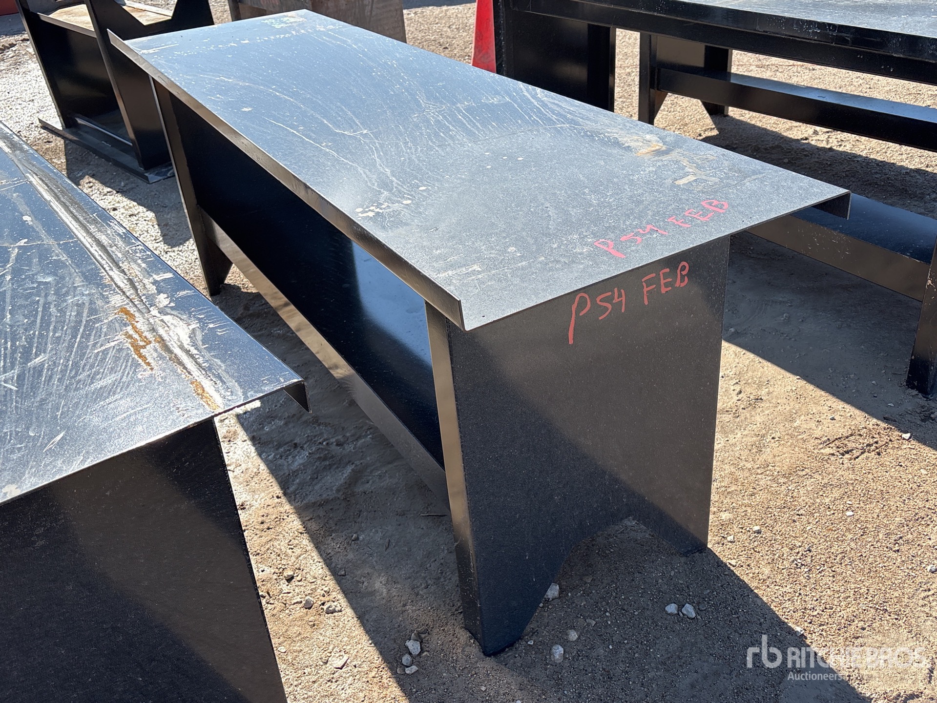 General Appearance with Foto, angolo anteriore sinistro