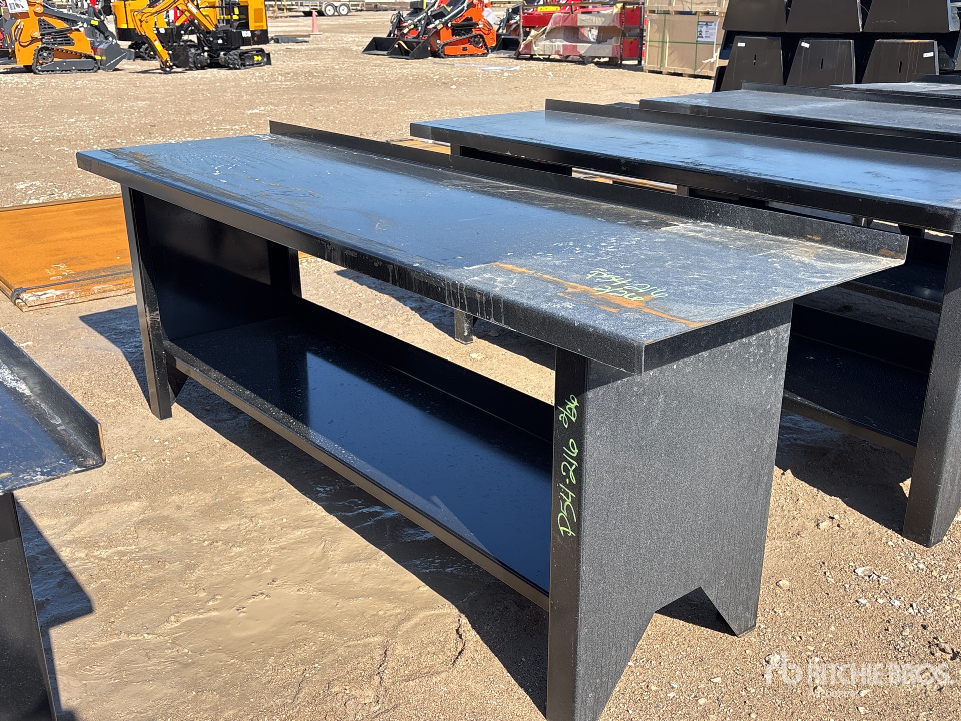 General Appearance with Foto, angolo anteriore sinistro