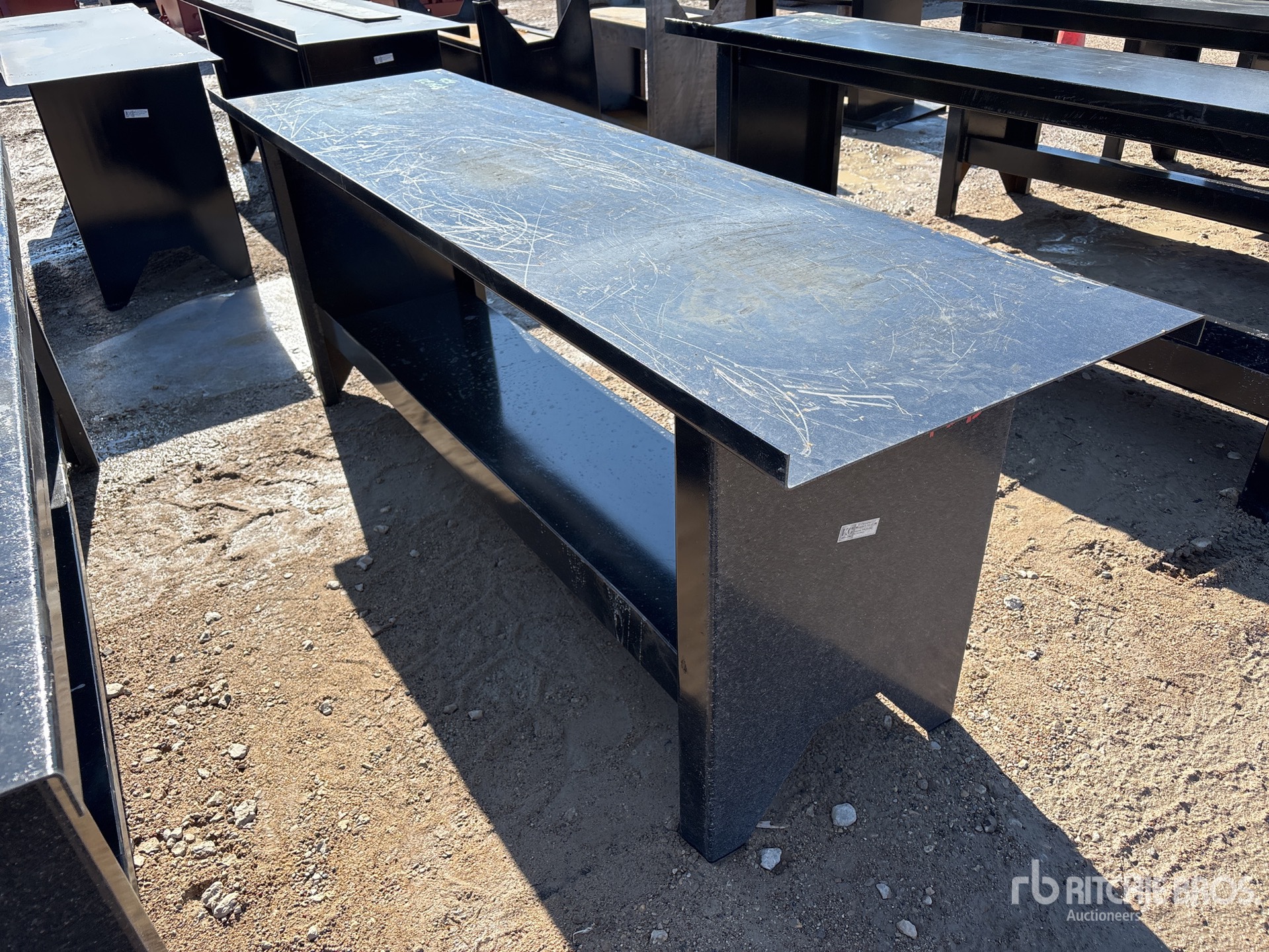 General Appearance with Foto, angolo anteriore sinistro