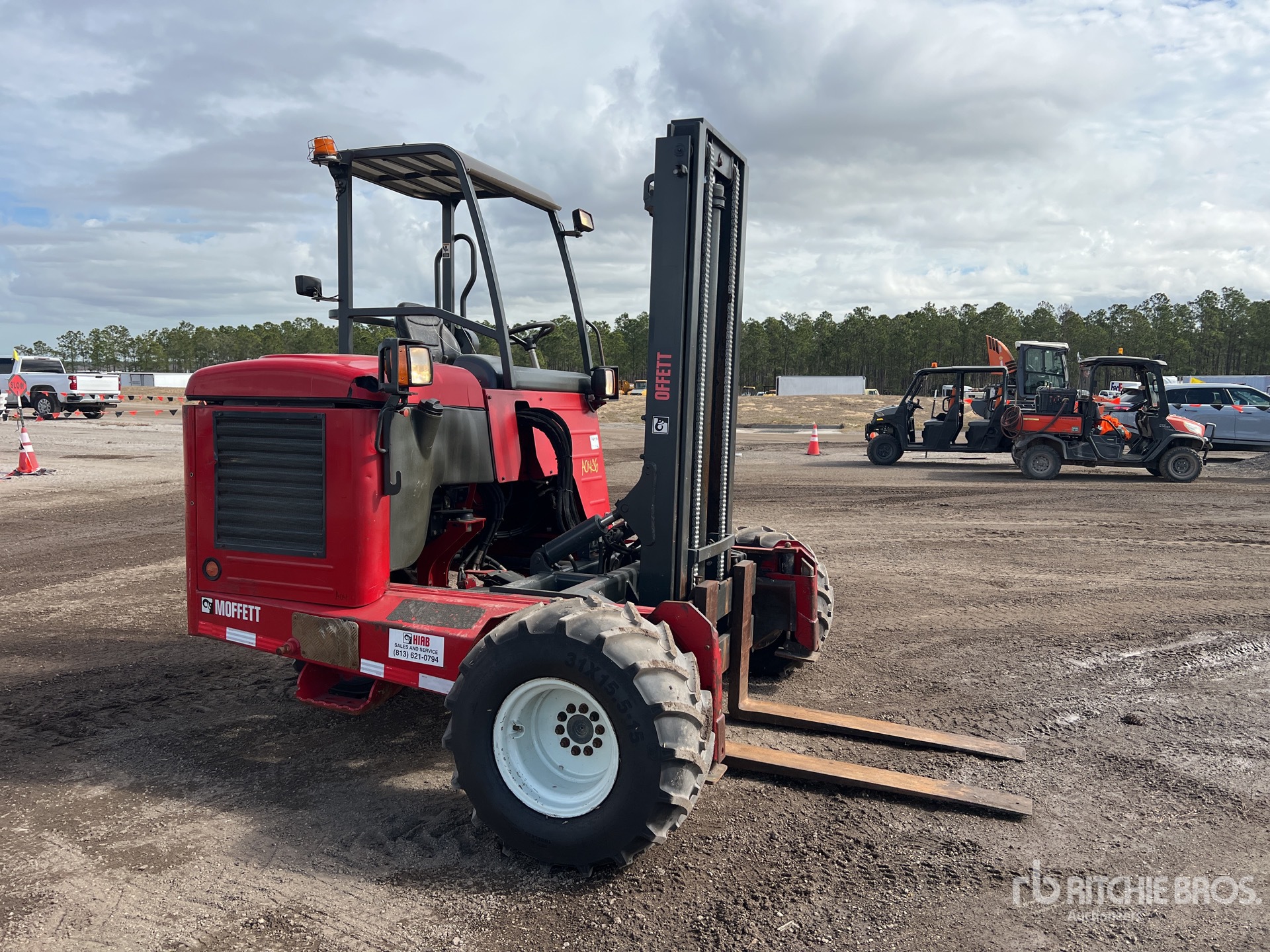 General Appearance with Picture, Right Front Corner