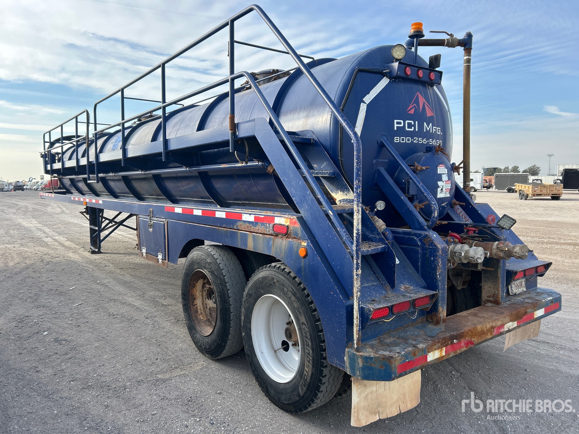 General Appearance with Zdjęcie, lewy dolny róg