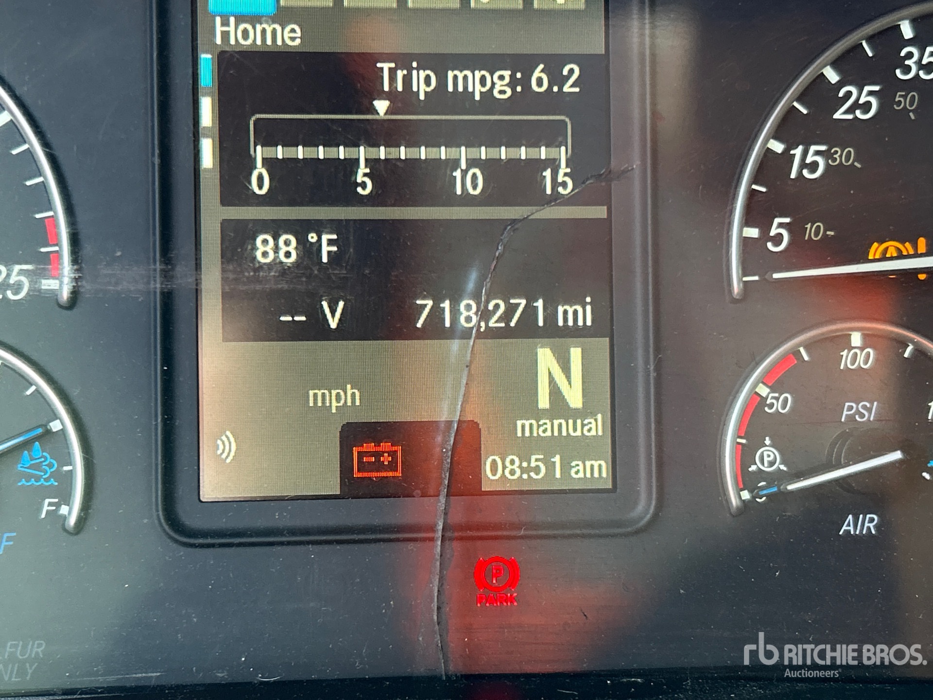 2021 Freightliner CASCADIA 126