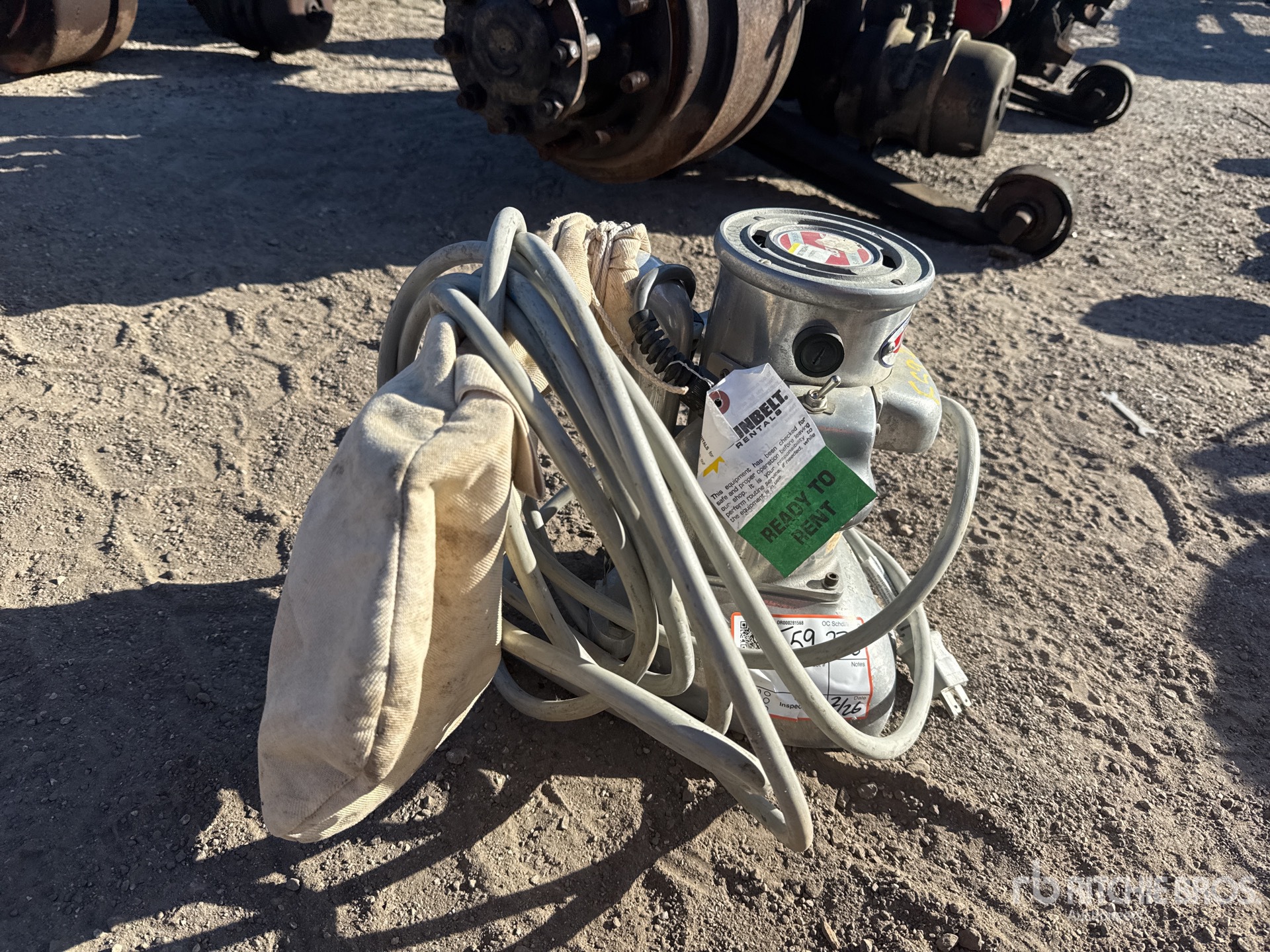 General Appearance with Bild, Ecke hinten links