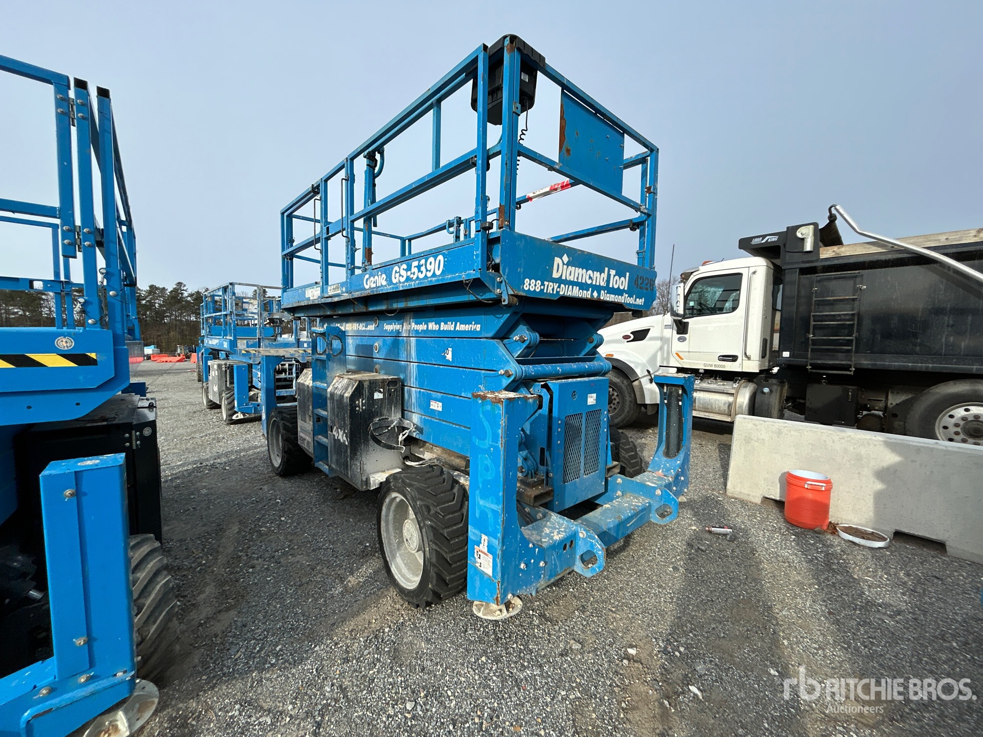 General Appearance with Foto, angolo anteriore destro