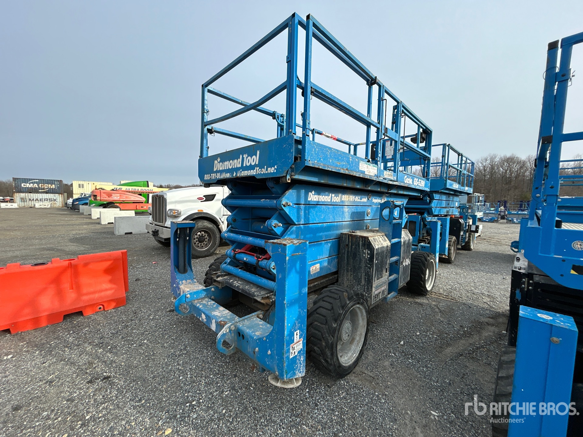 General Appearance with Foto, angolo anteriore sinistro