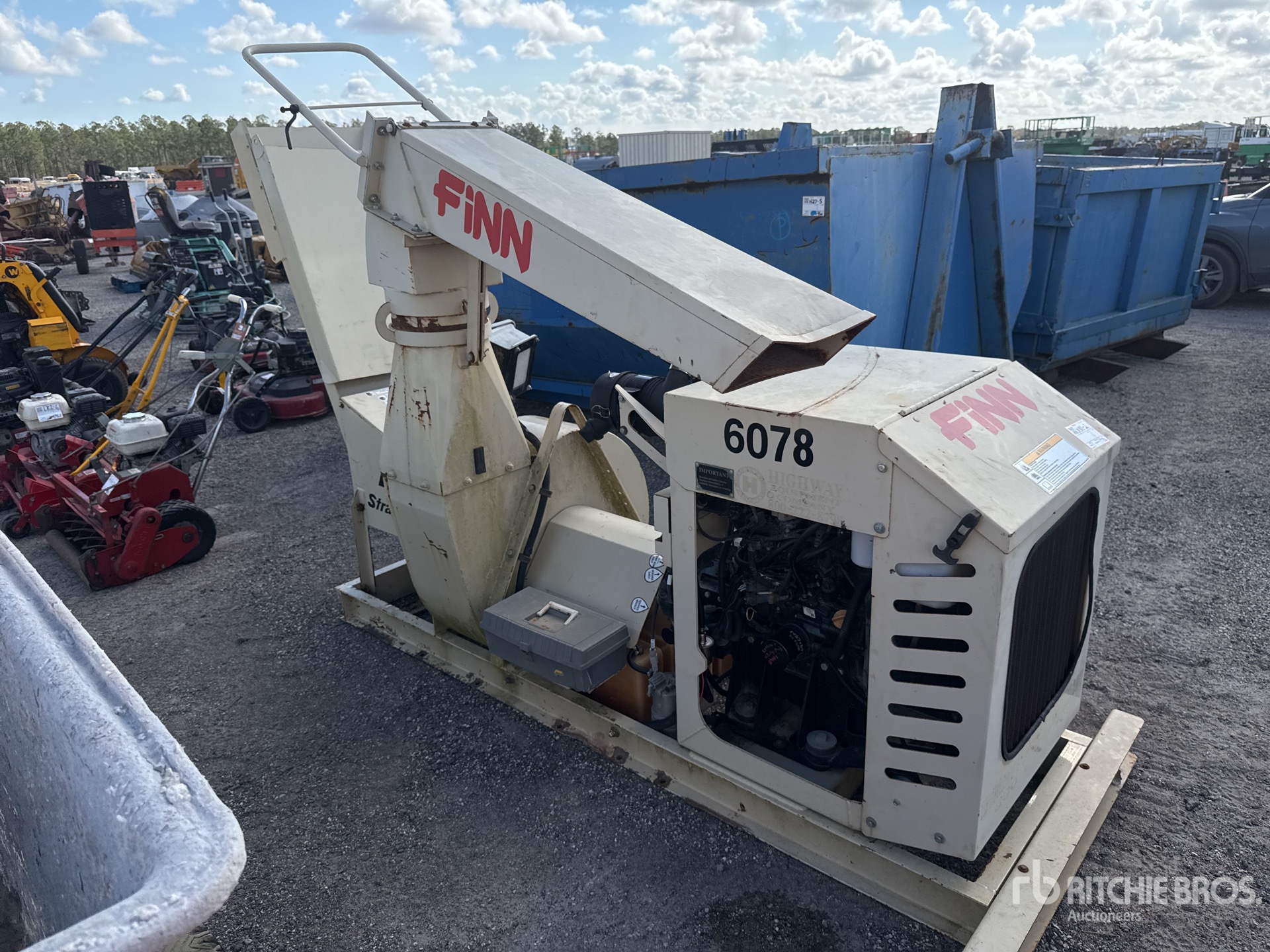 General Appearance with Foto, angolo anteriore destro