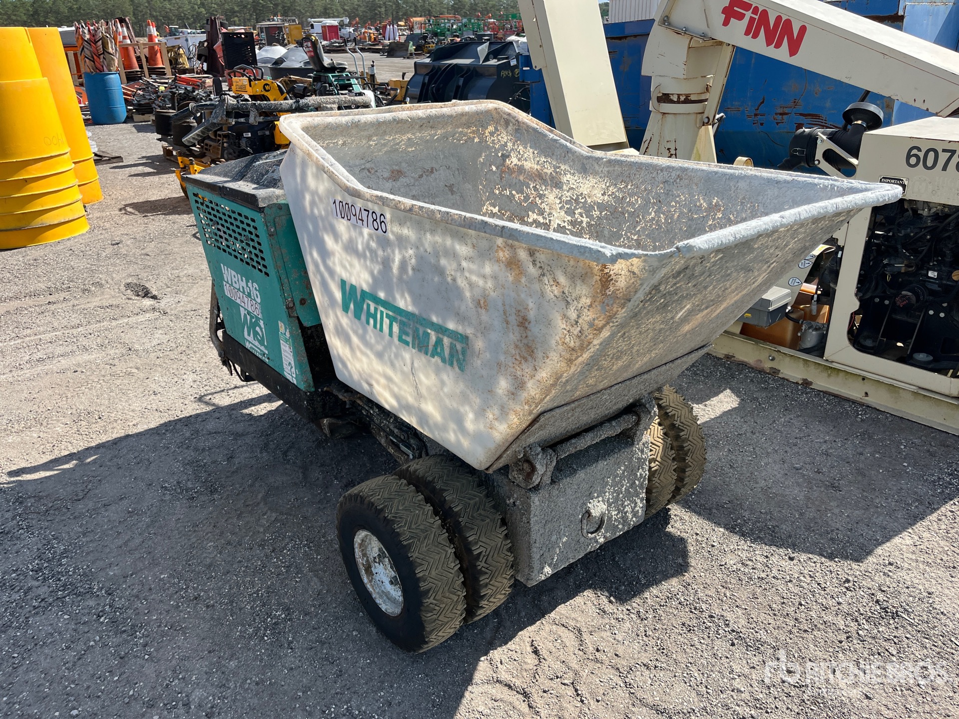 General Appearance with Foto, angolo anteriore destro