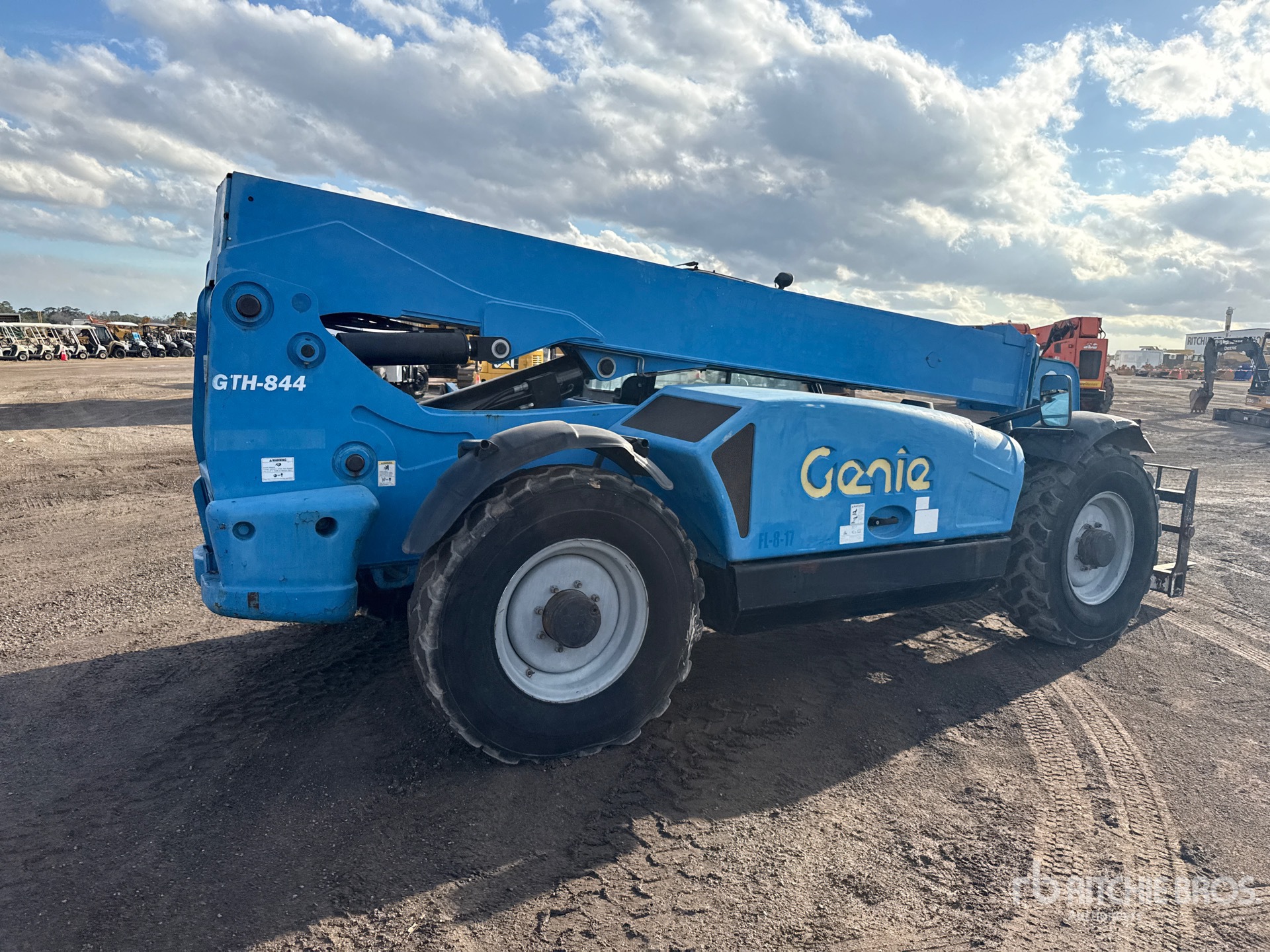 General Appearance with Imagen: esquina trasera derecha