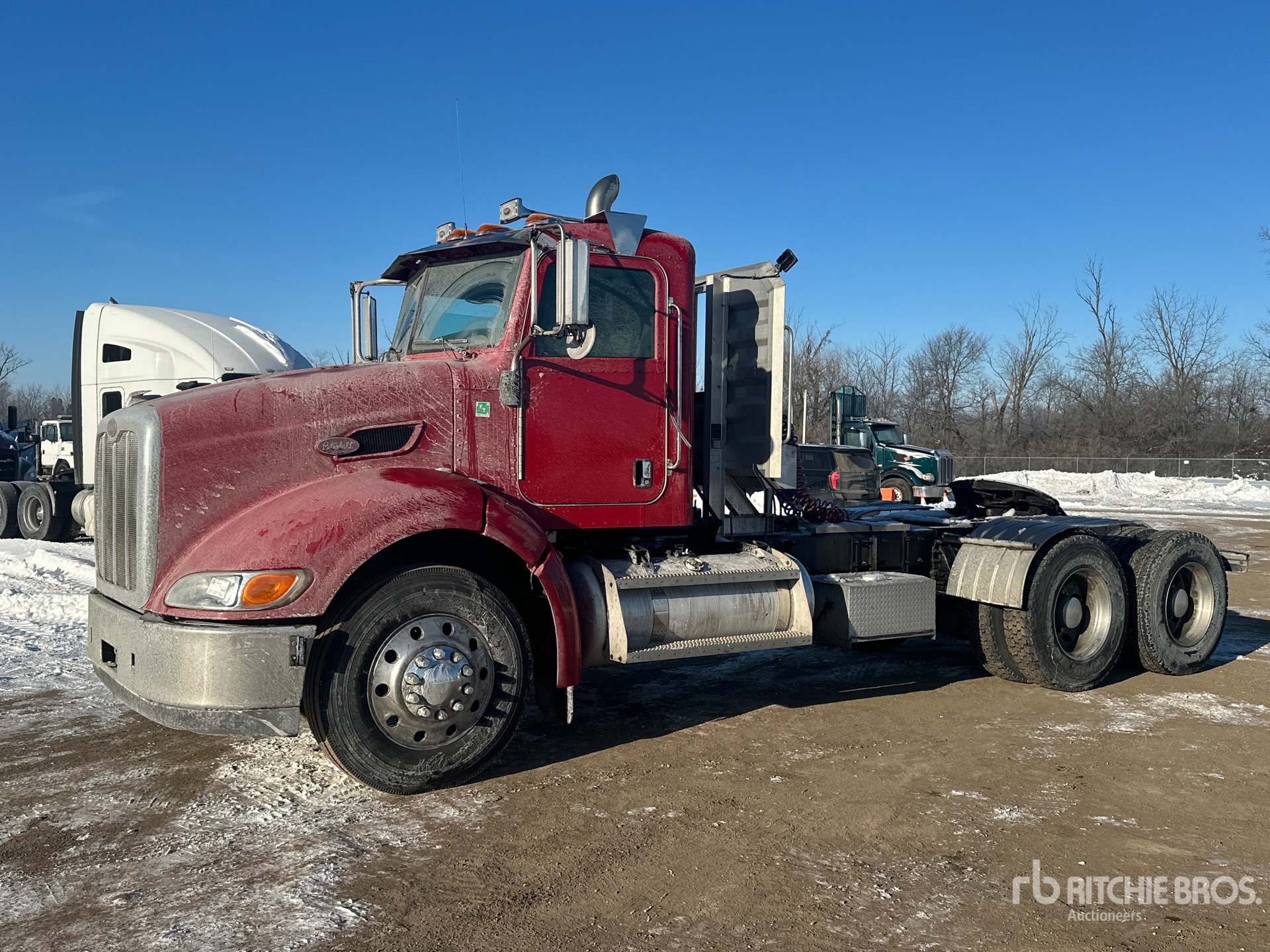 General Appearance with Picture, Left Front Corner